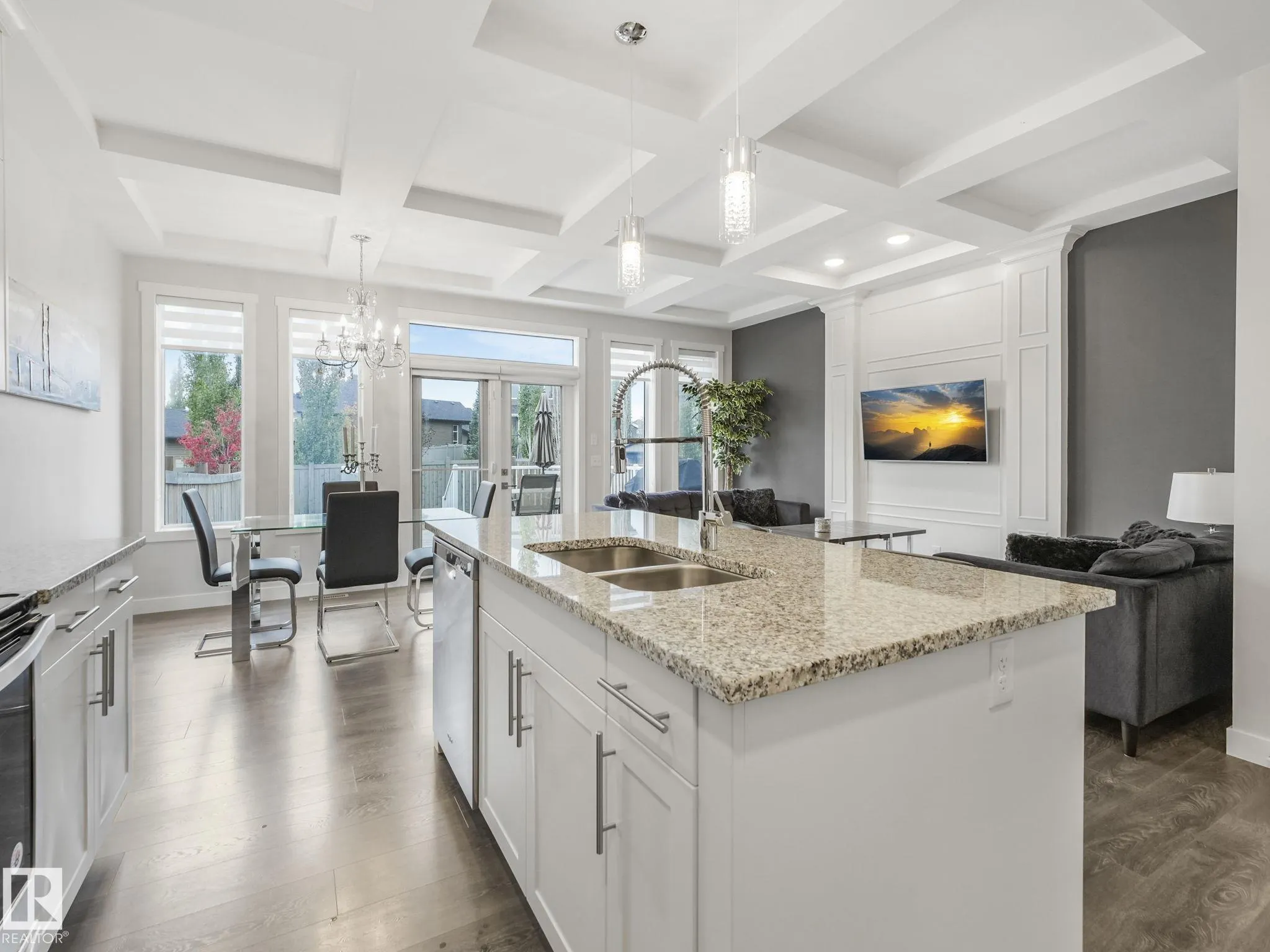 103 AMBERLEY Way