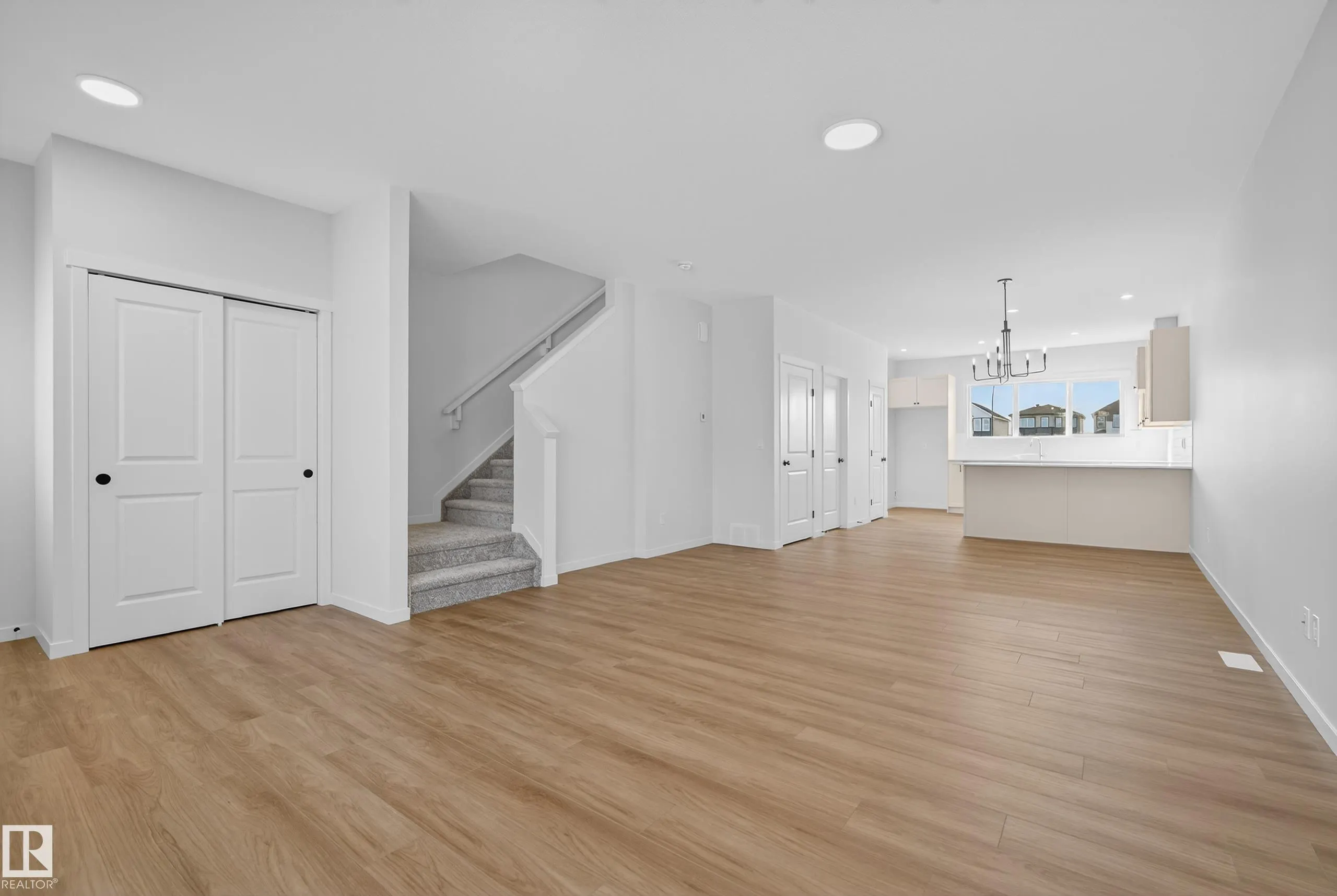 13 NERINE Crescent