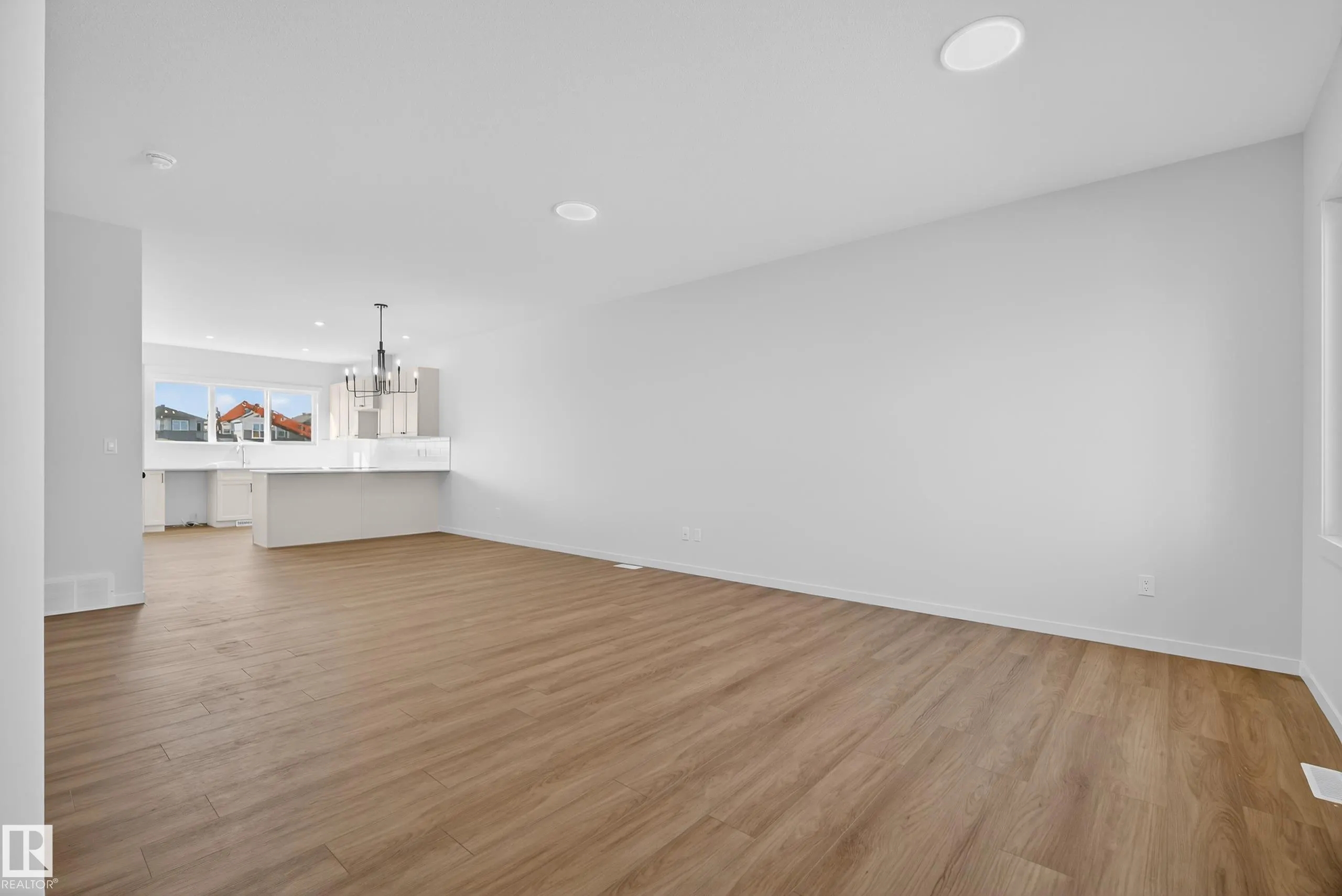 13 NERINE Crescent