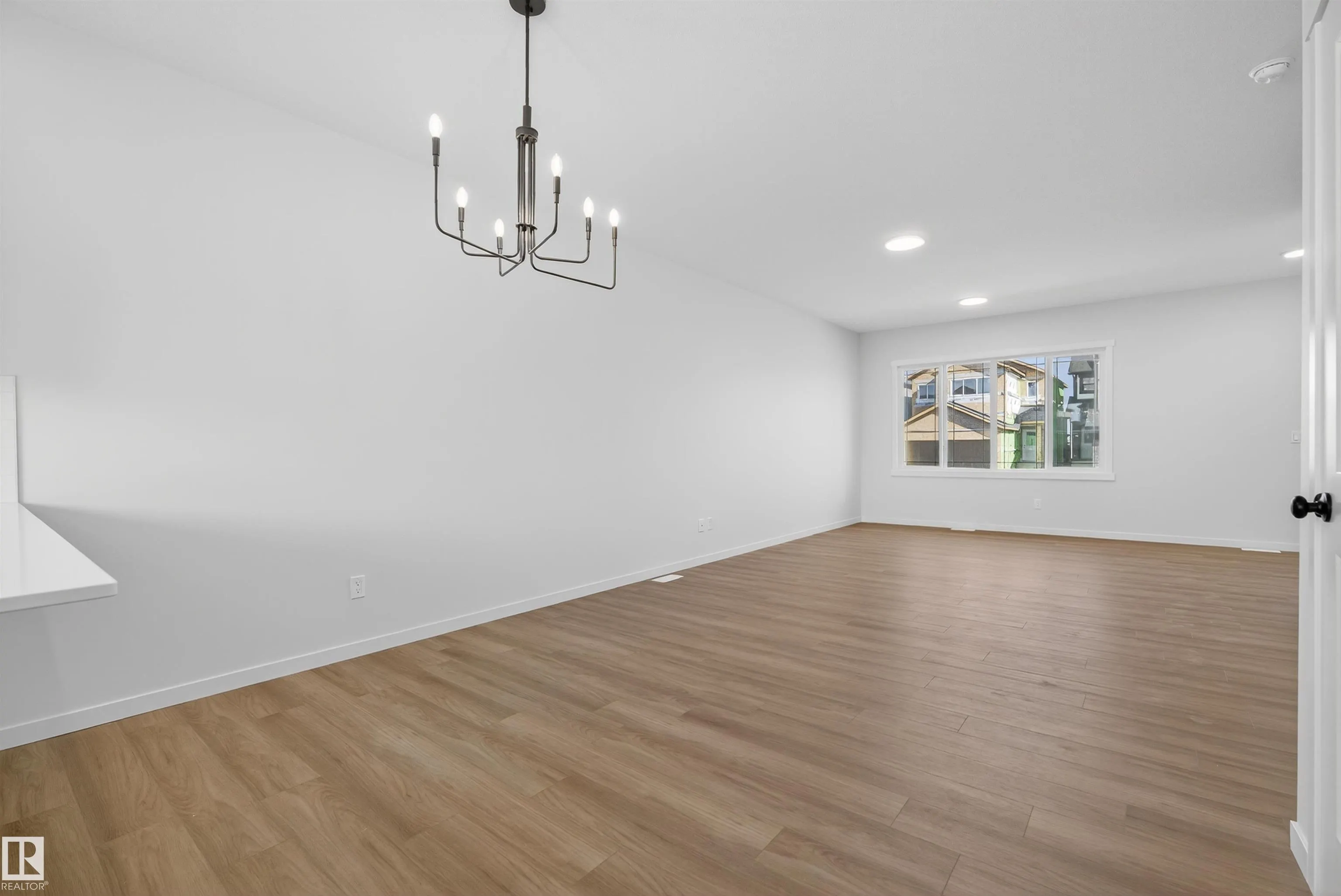 13 NERINE Crescent