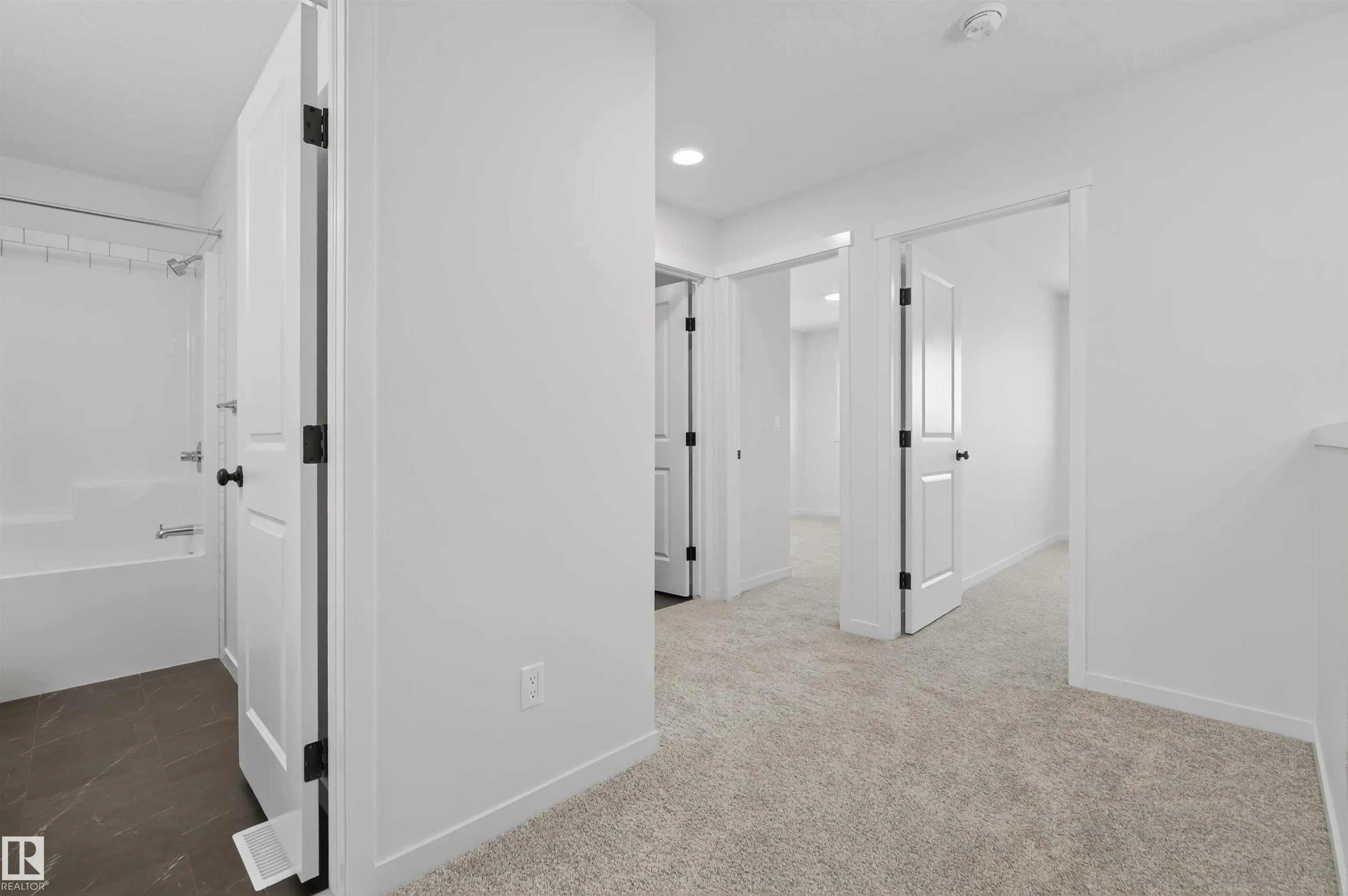 13 NERINE Crescent
