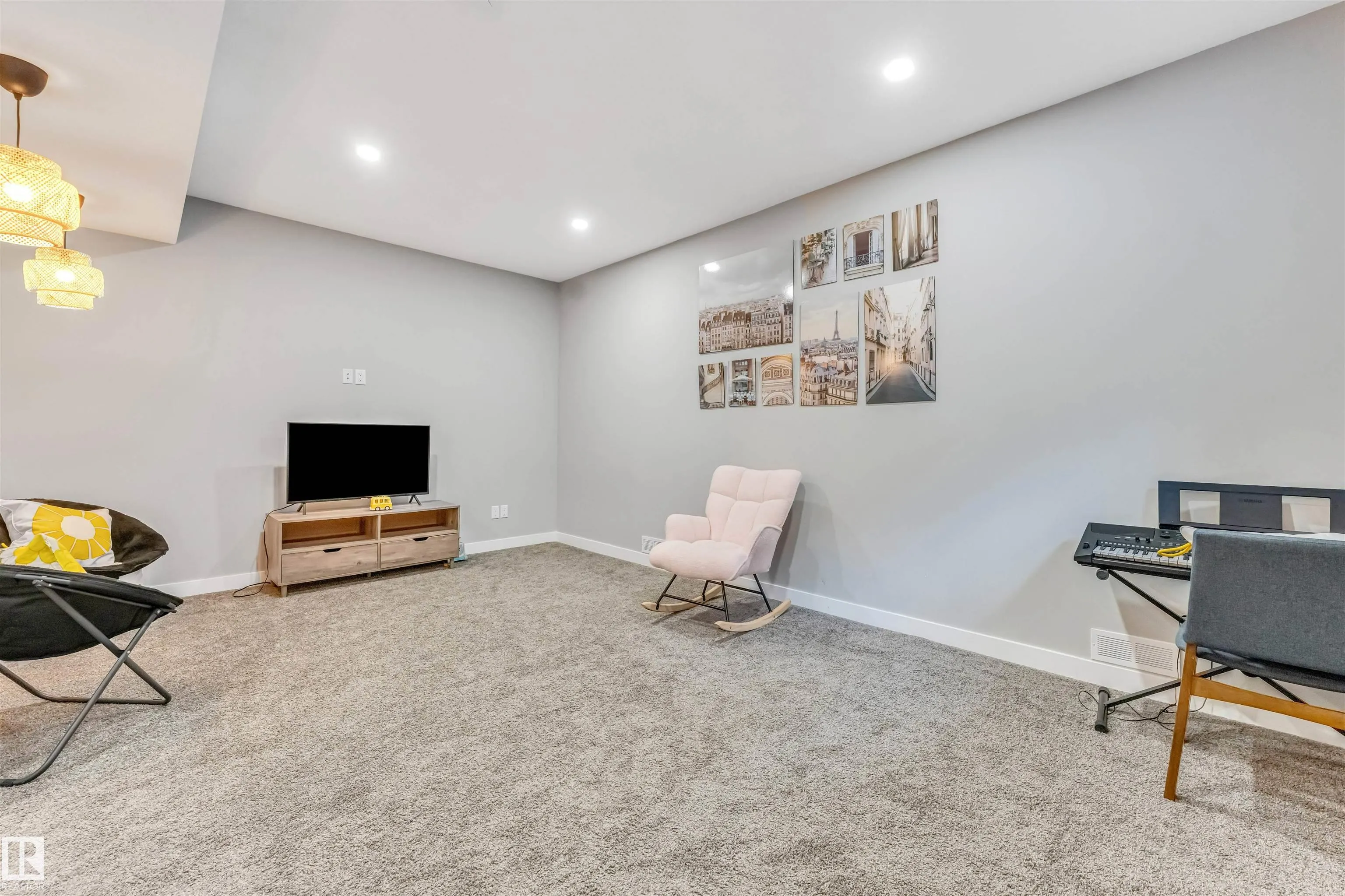 3478 WEIDLE Way