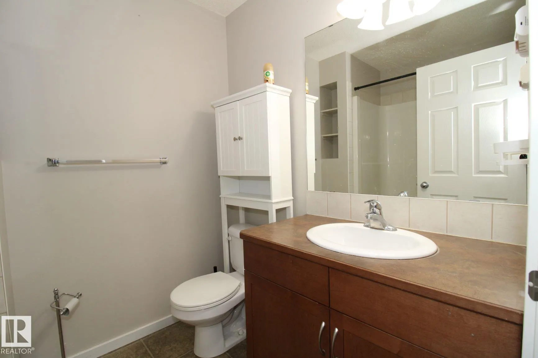 3143 TRELLE Loop
