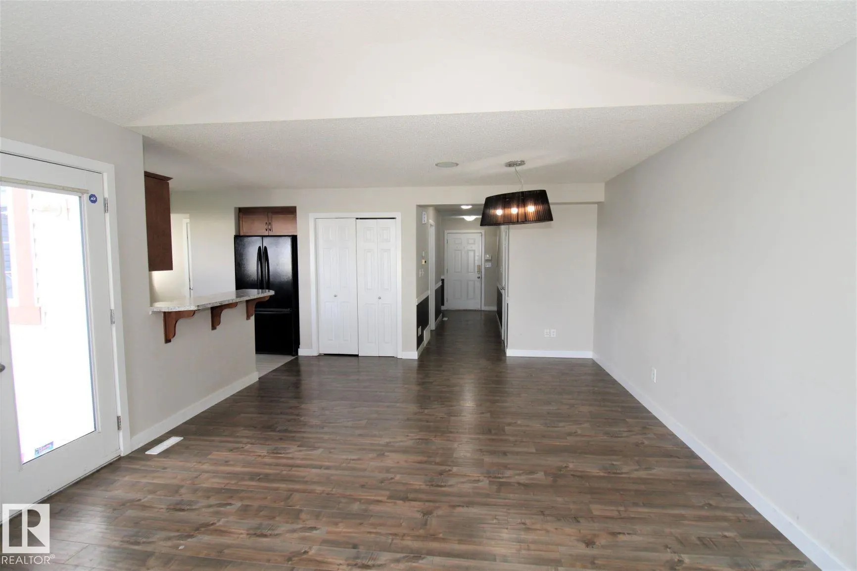 3143 TRELLE Loop