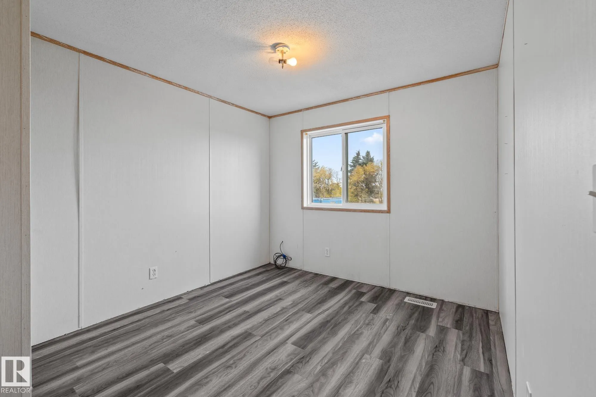 57417 RGE ROAD 251
