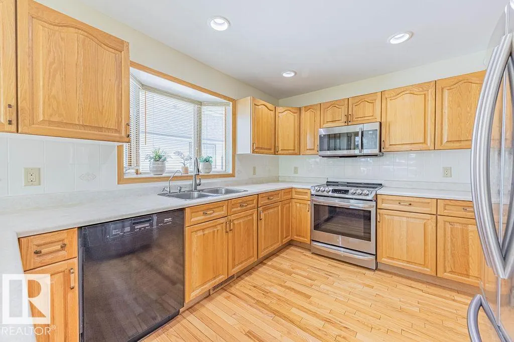 547 TWIN BROOKS Bay
