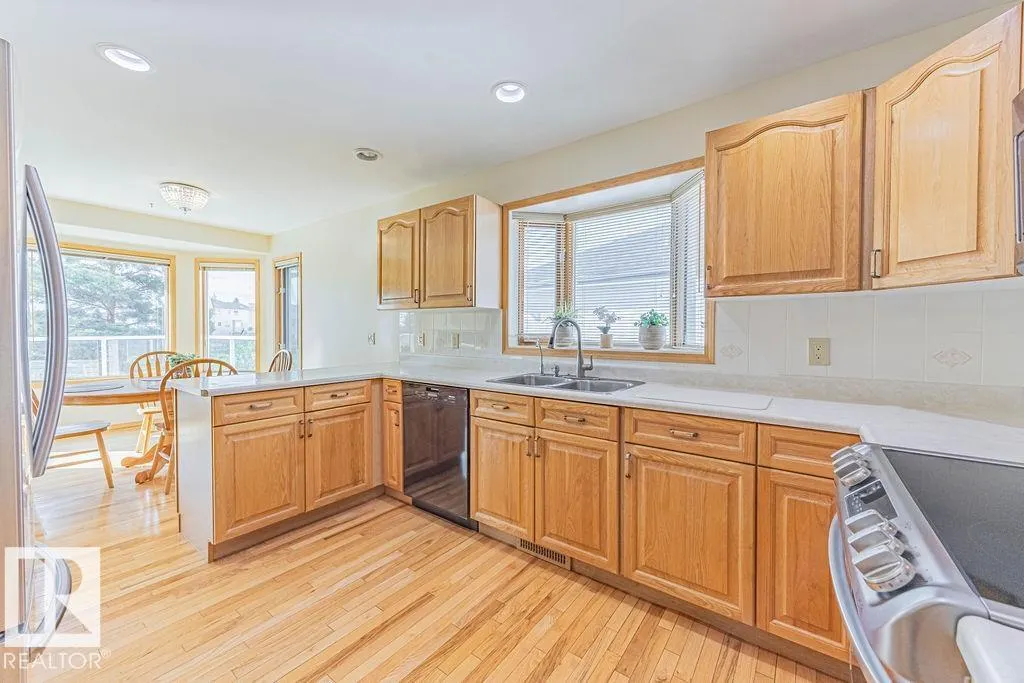 547 TWIN BROOKS Bay