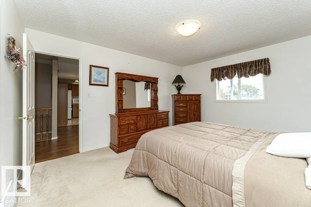 1904 MILL WOODS Road