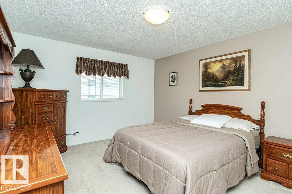 1904 MILL WOODS Road