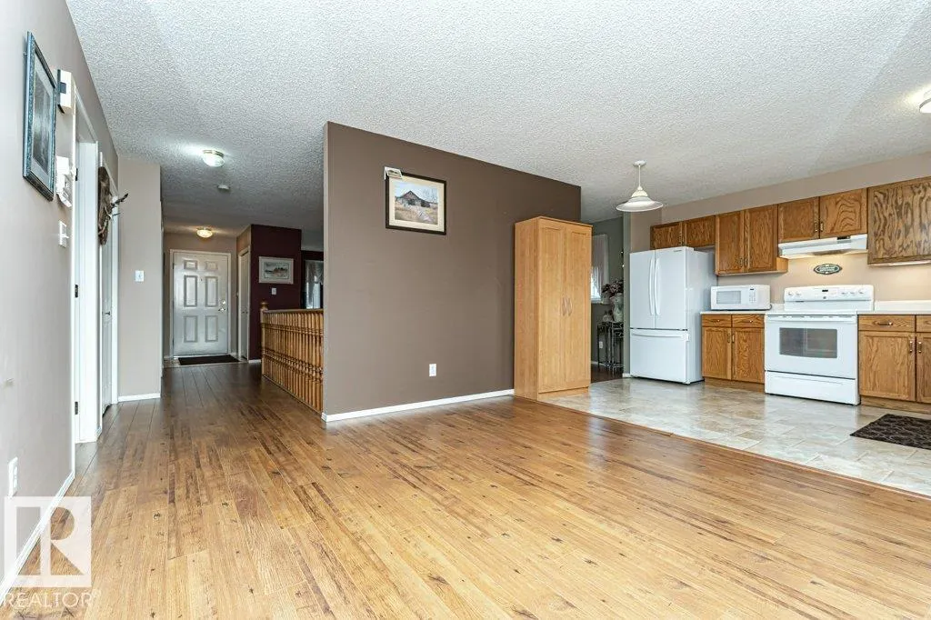 1904 MILL WOODS Road