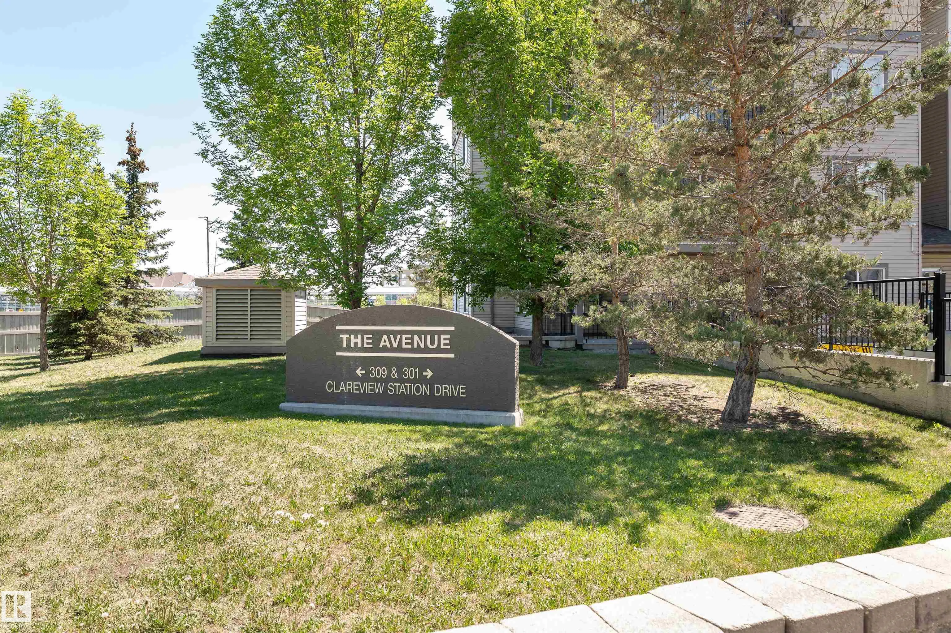 301 CLAREVIEW STATION Drive