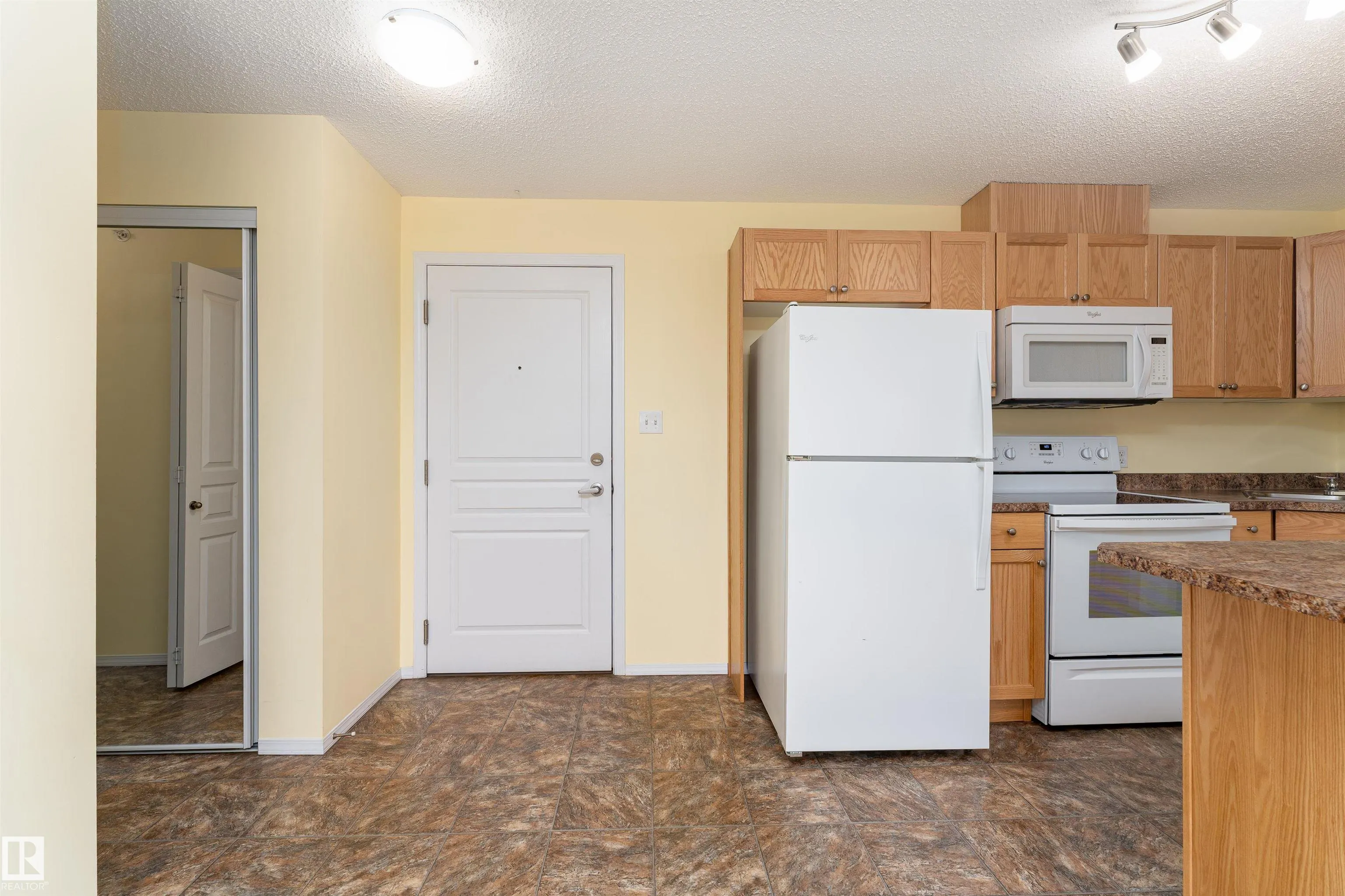 301 CLAREVIEW STATION Drive