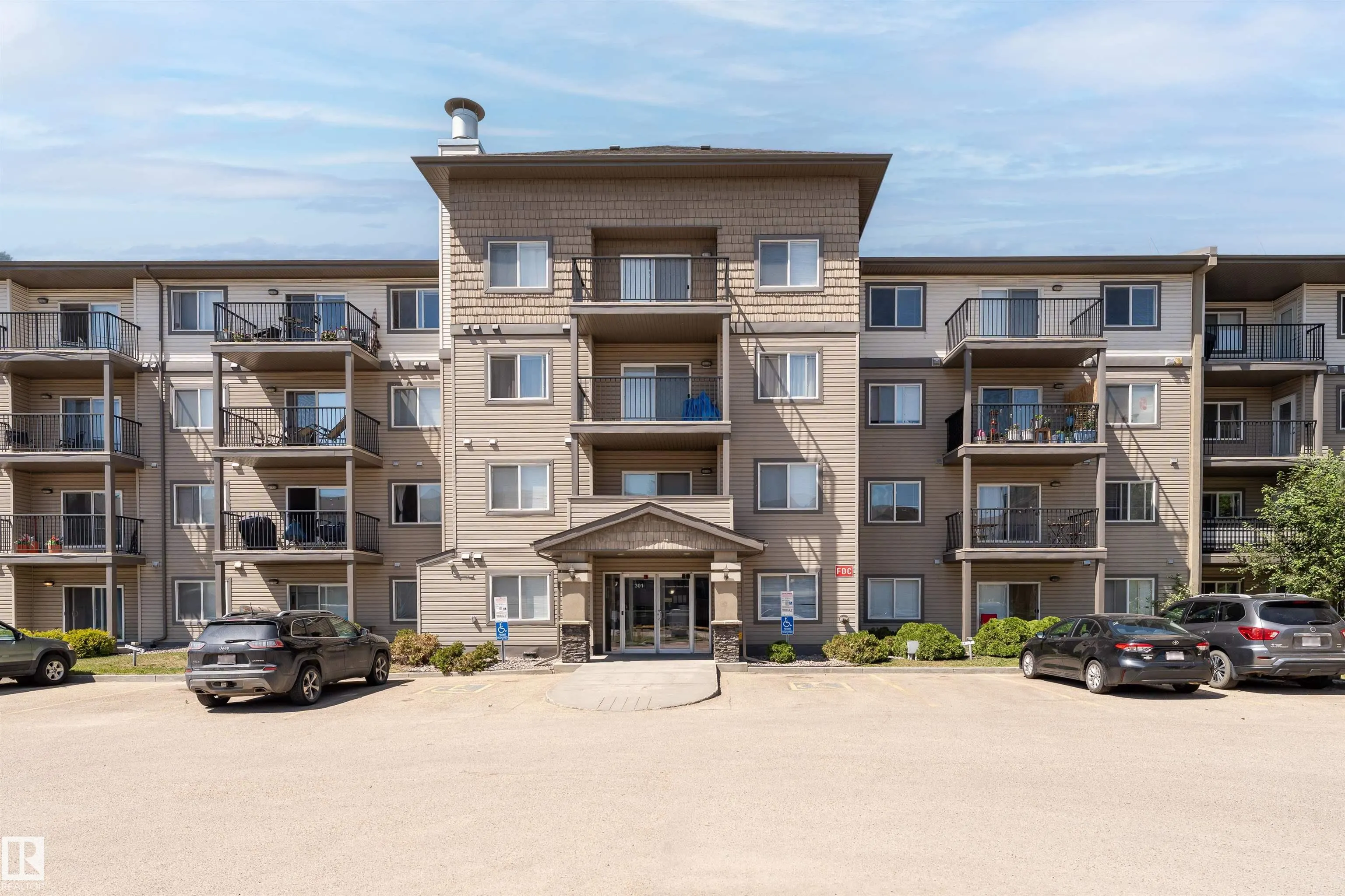 301 CLAREVIEW STATION Drive
