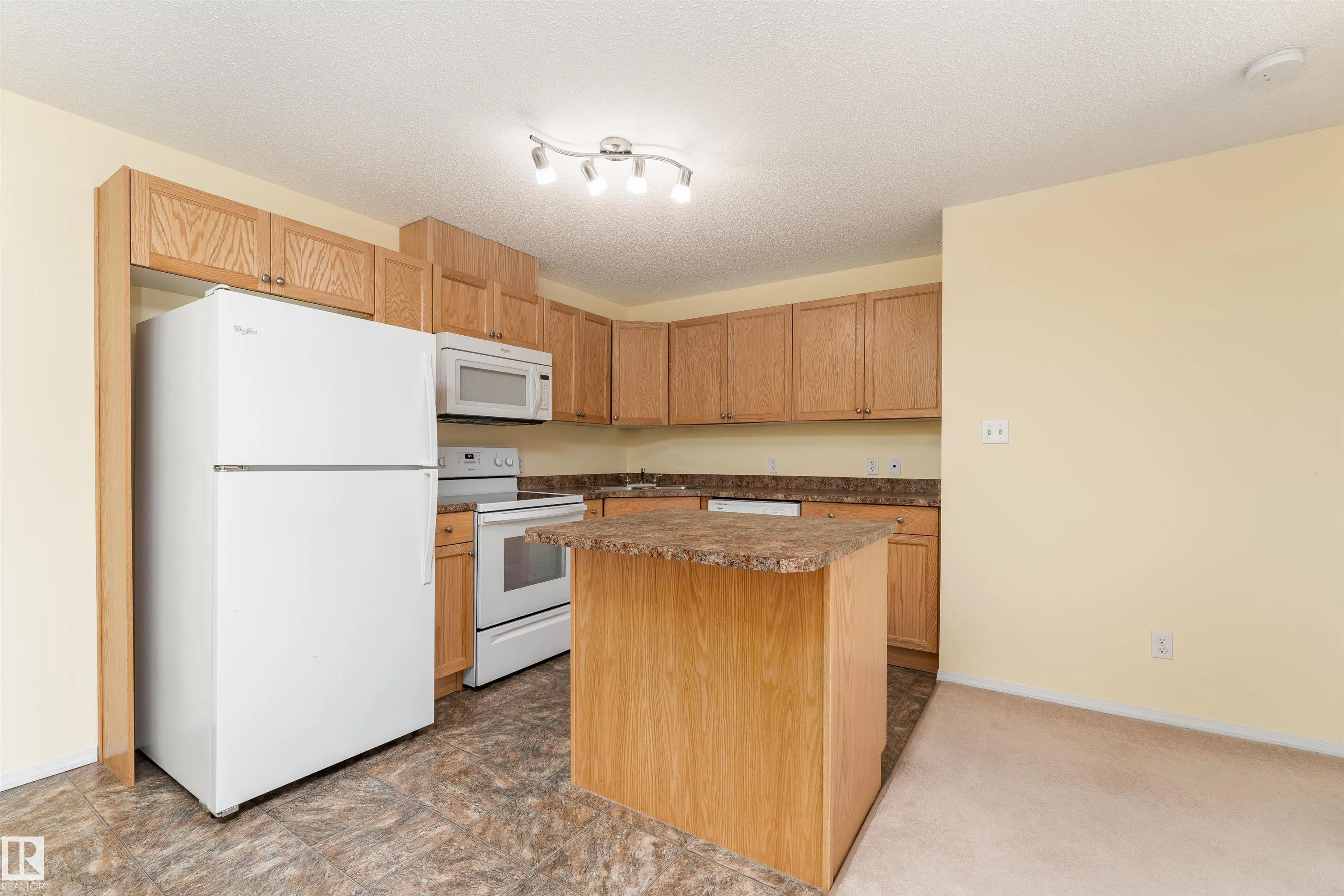 301 CLAREVIEW STATION Drive