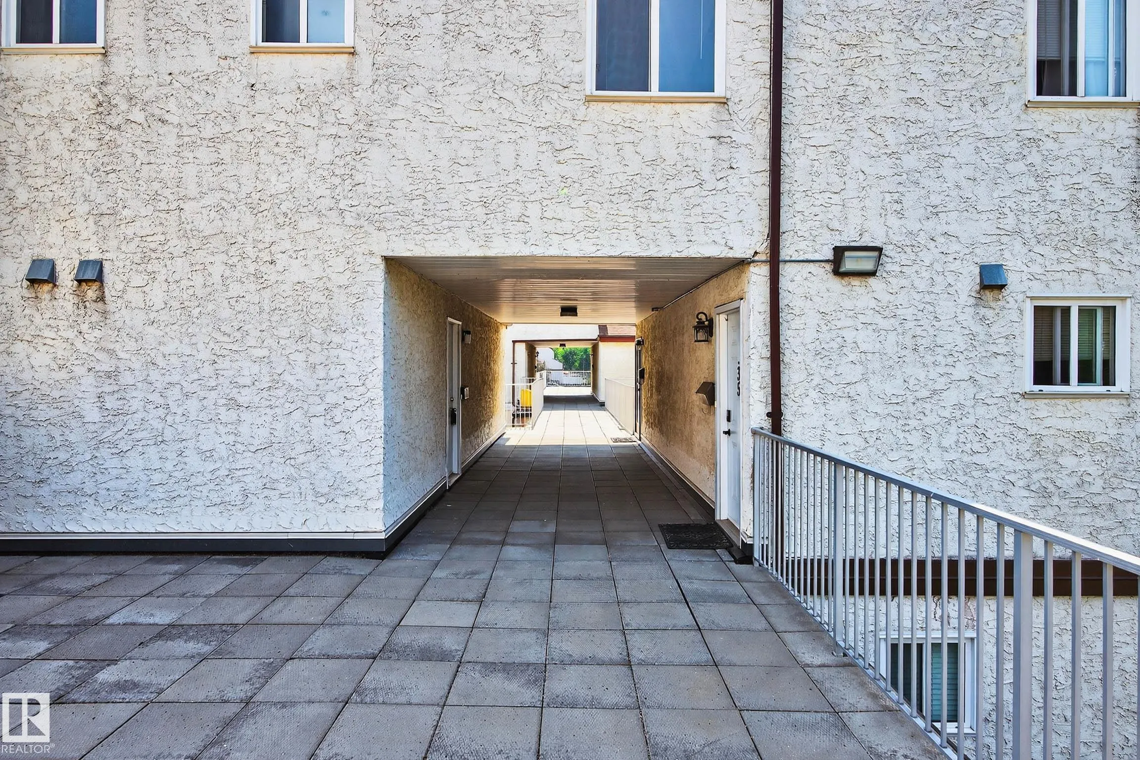 37 LANCASTER Terrace
