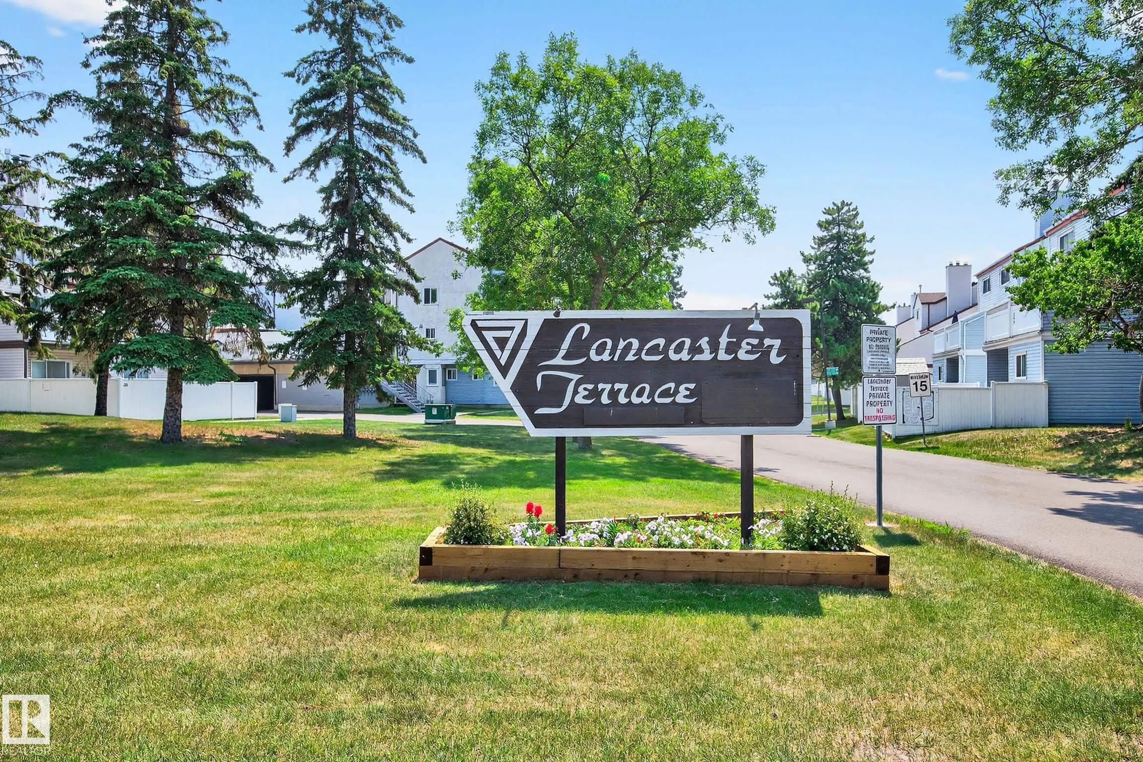 37 LANCASTER Terrace