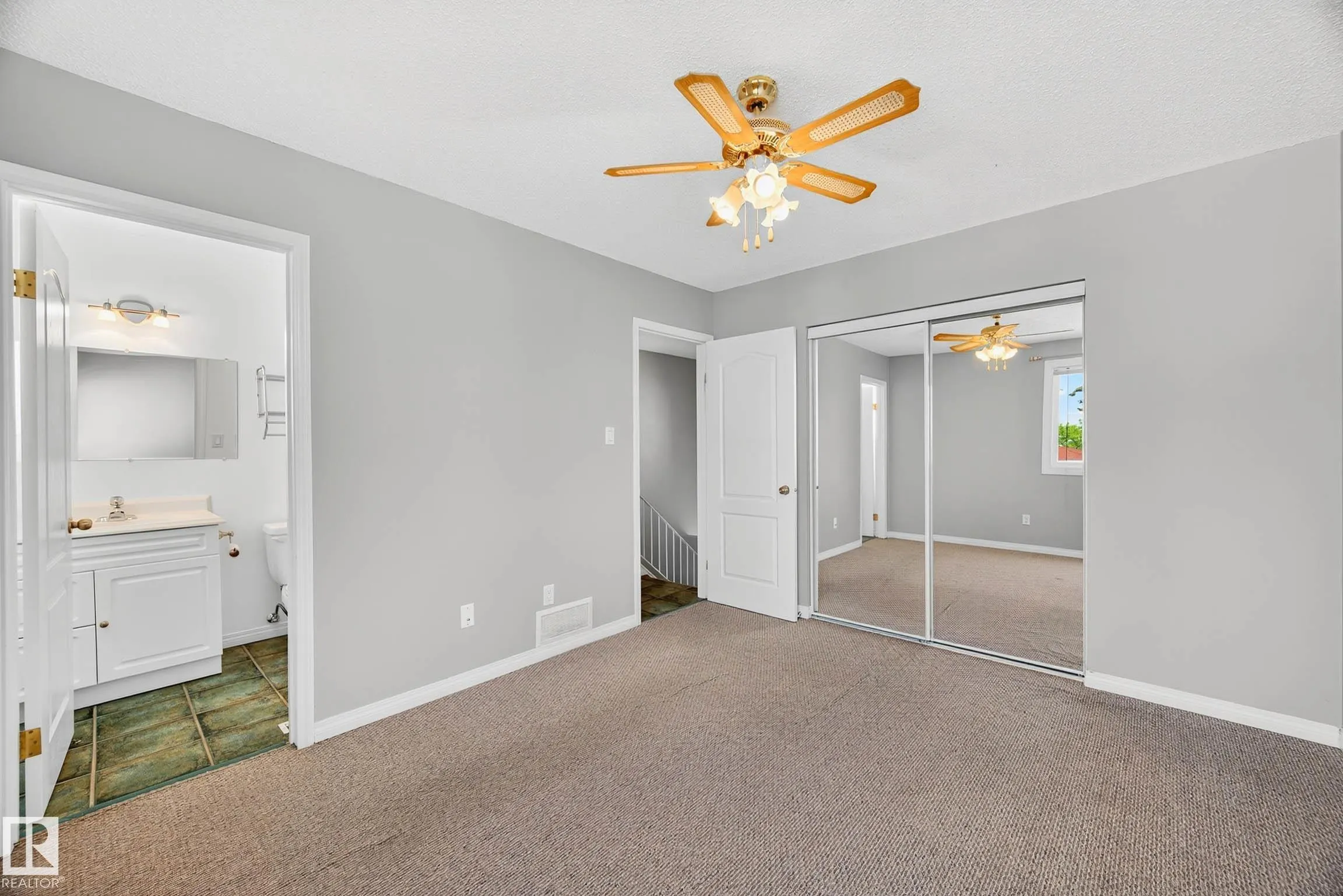 37 LANCASTER Terrace