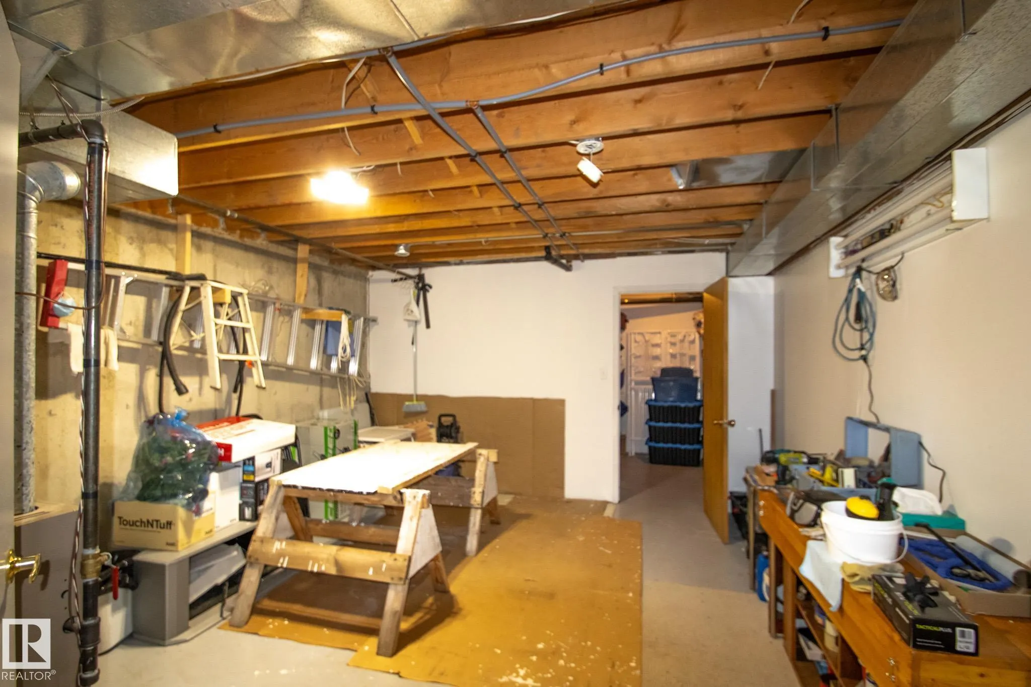 4828 49 Ave