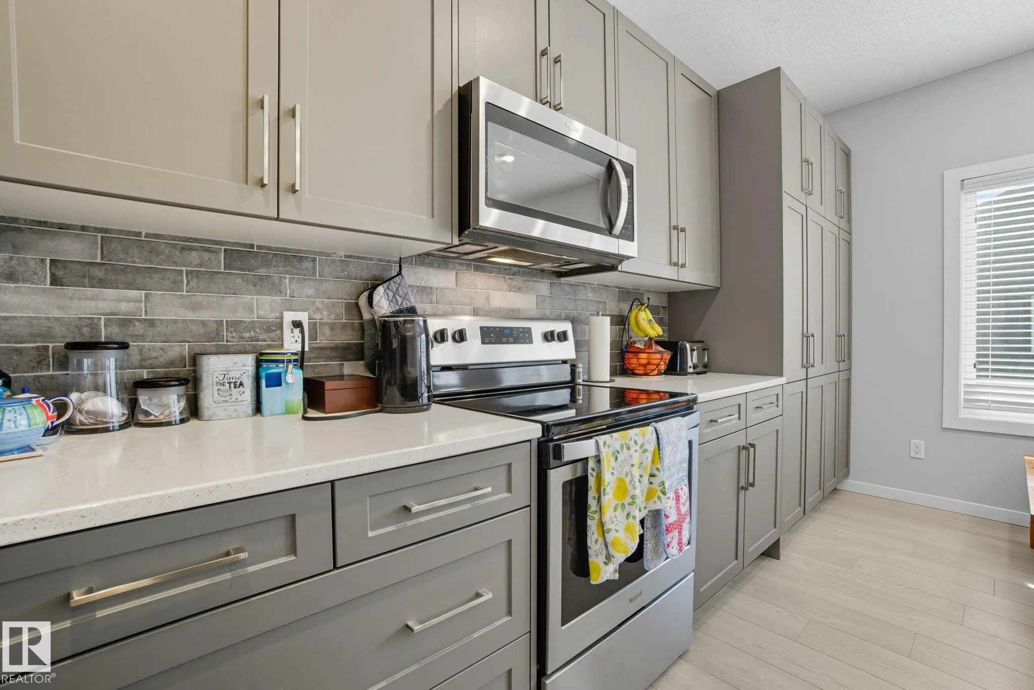 1700 GRAYDON HILL LINK Link