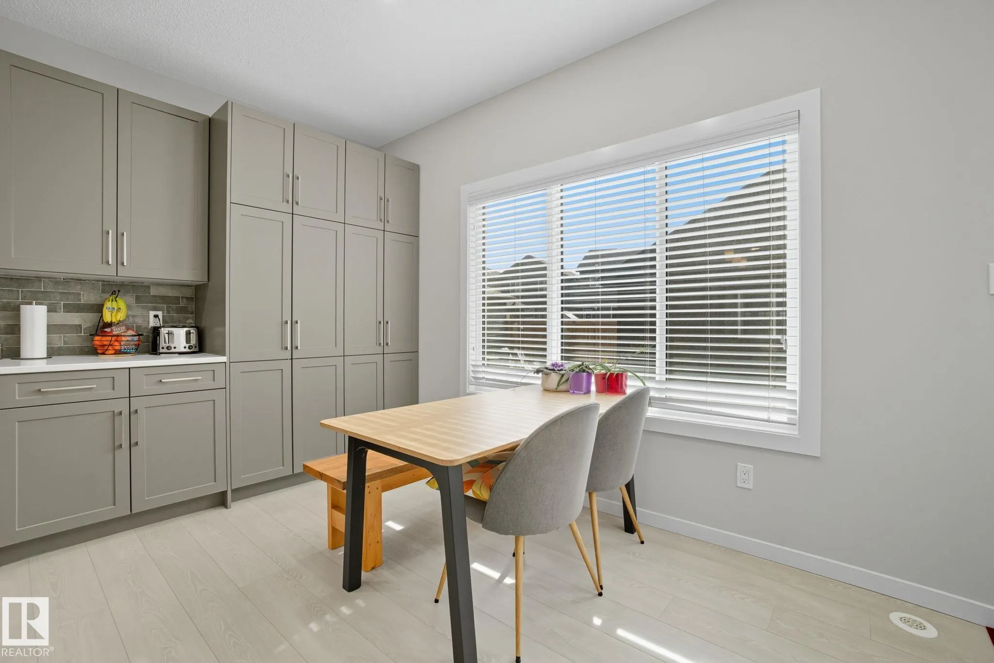 1700 GRAYDON HILL LINK Link