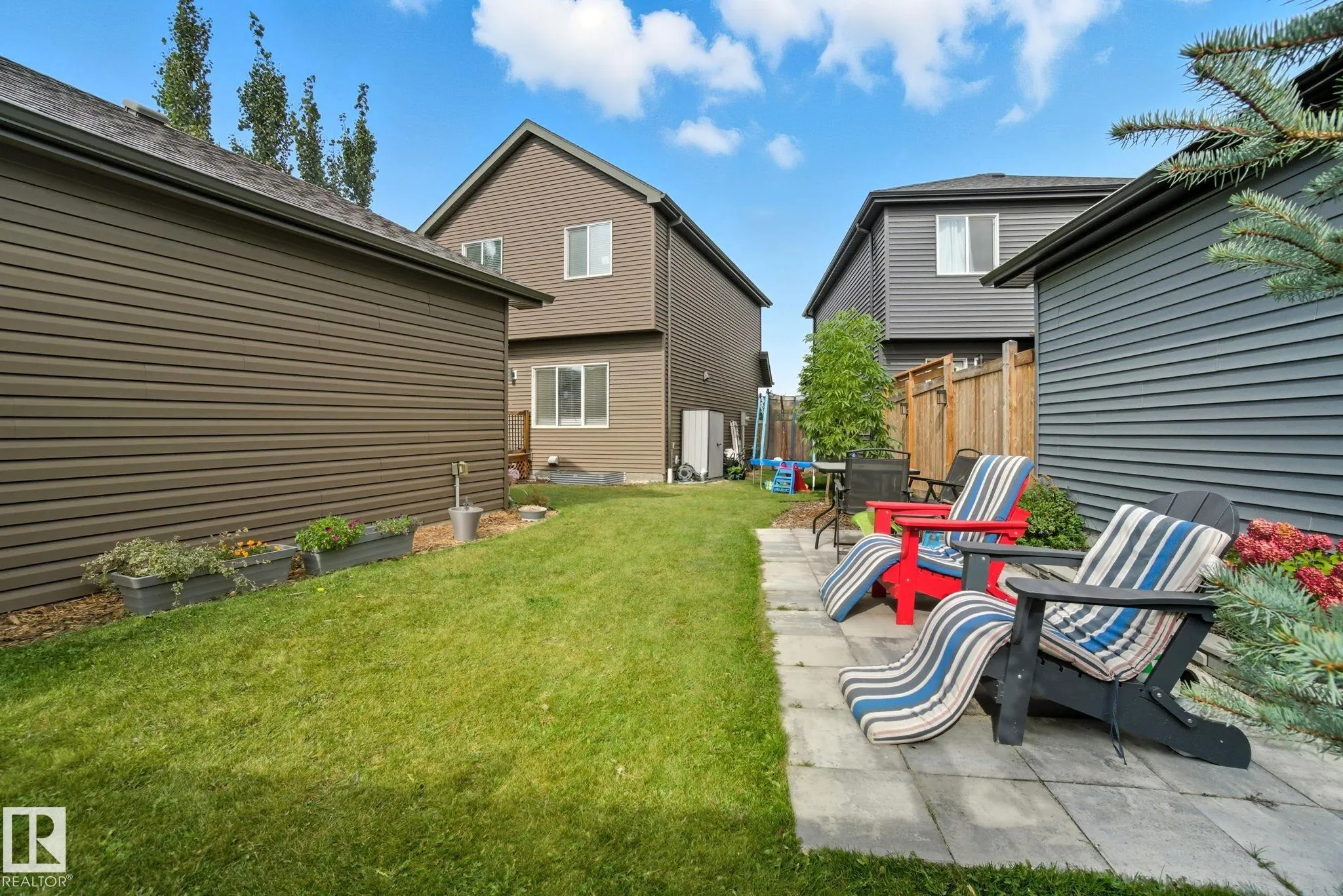 1700 GRAYDON HILL LINK Link