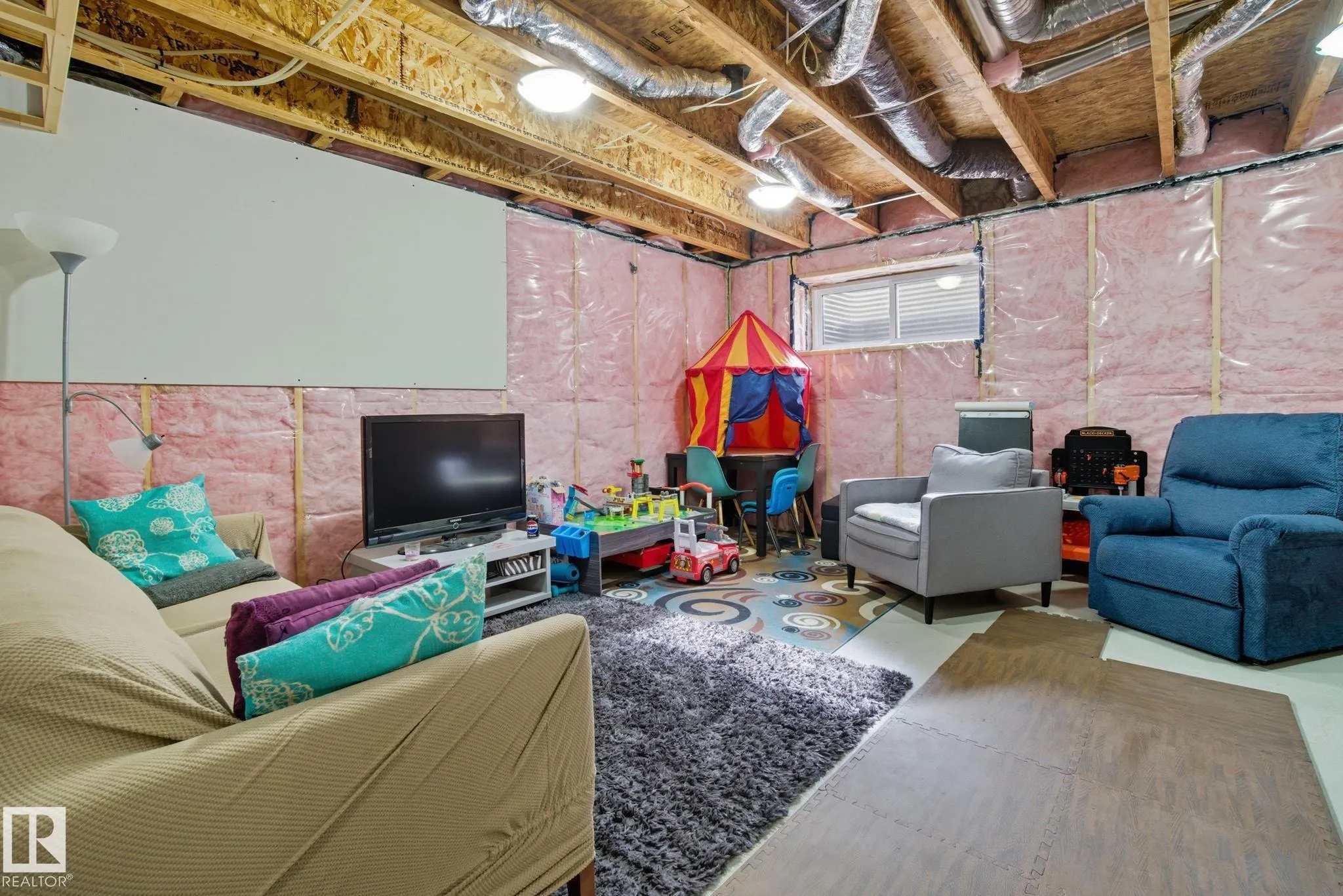 1700 GRAYDON HILL LINK Link