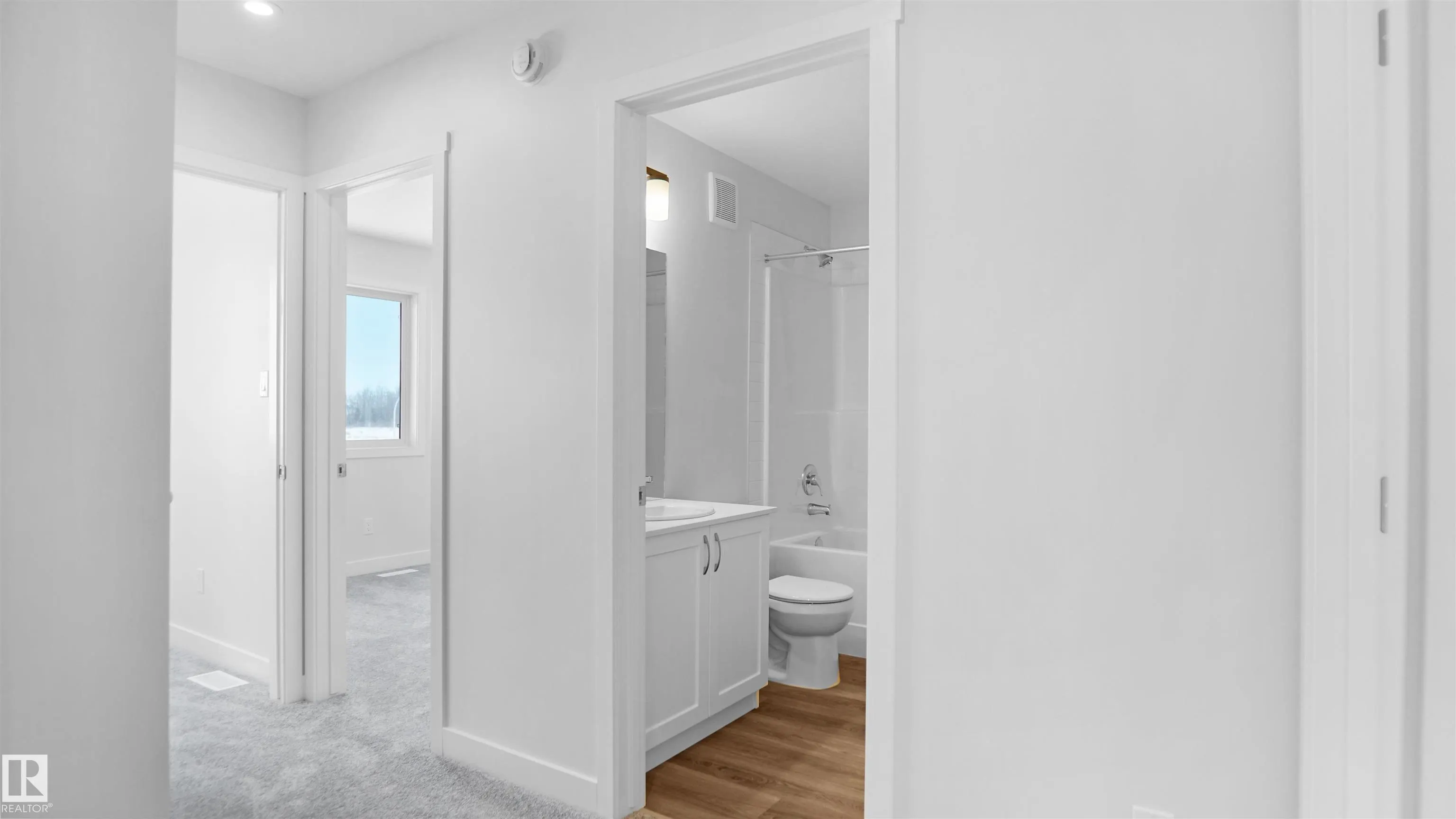 5117 RIVER'S EDGE Way