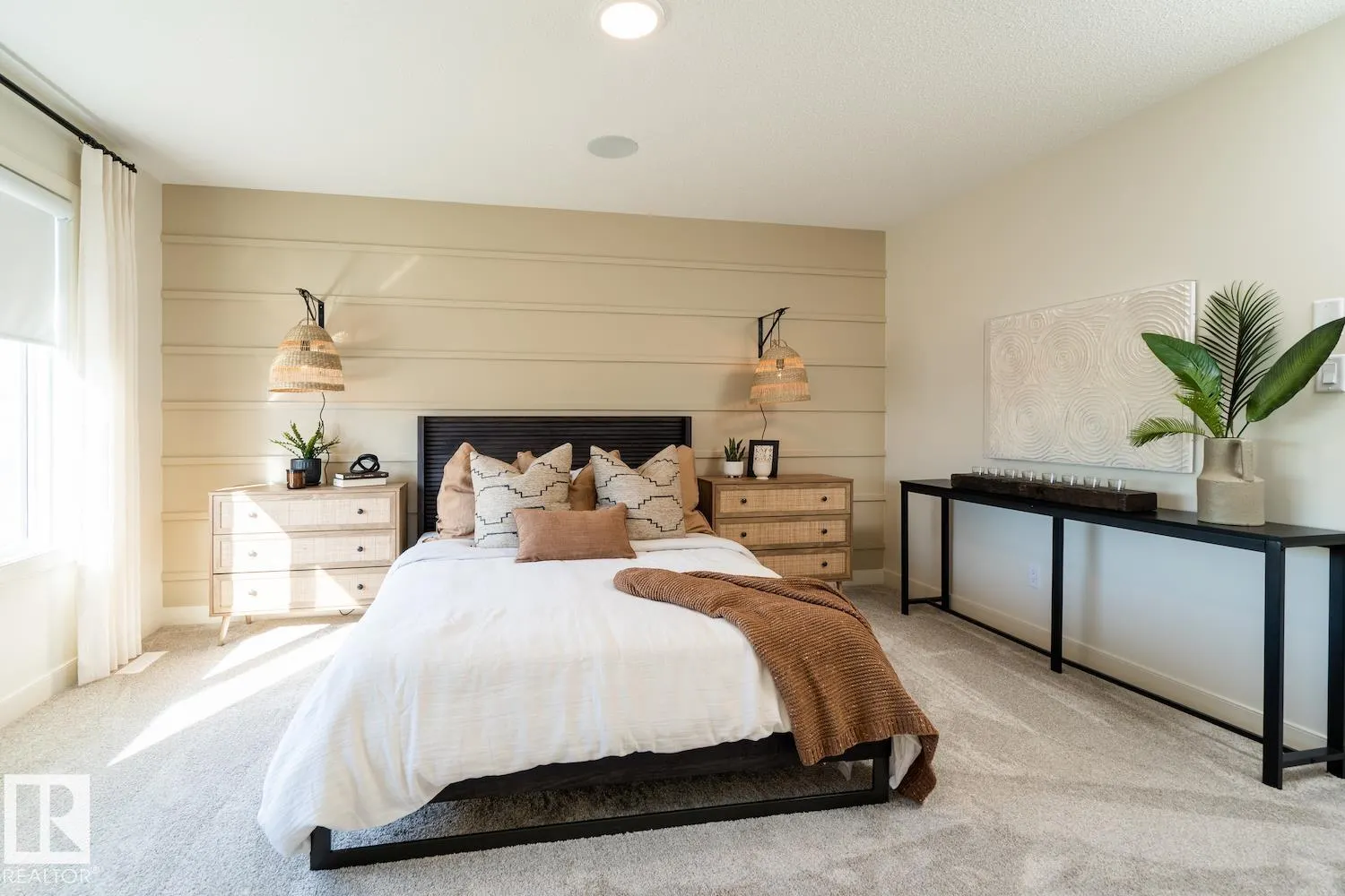 6 JENNIFER Crescent