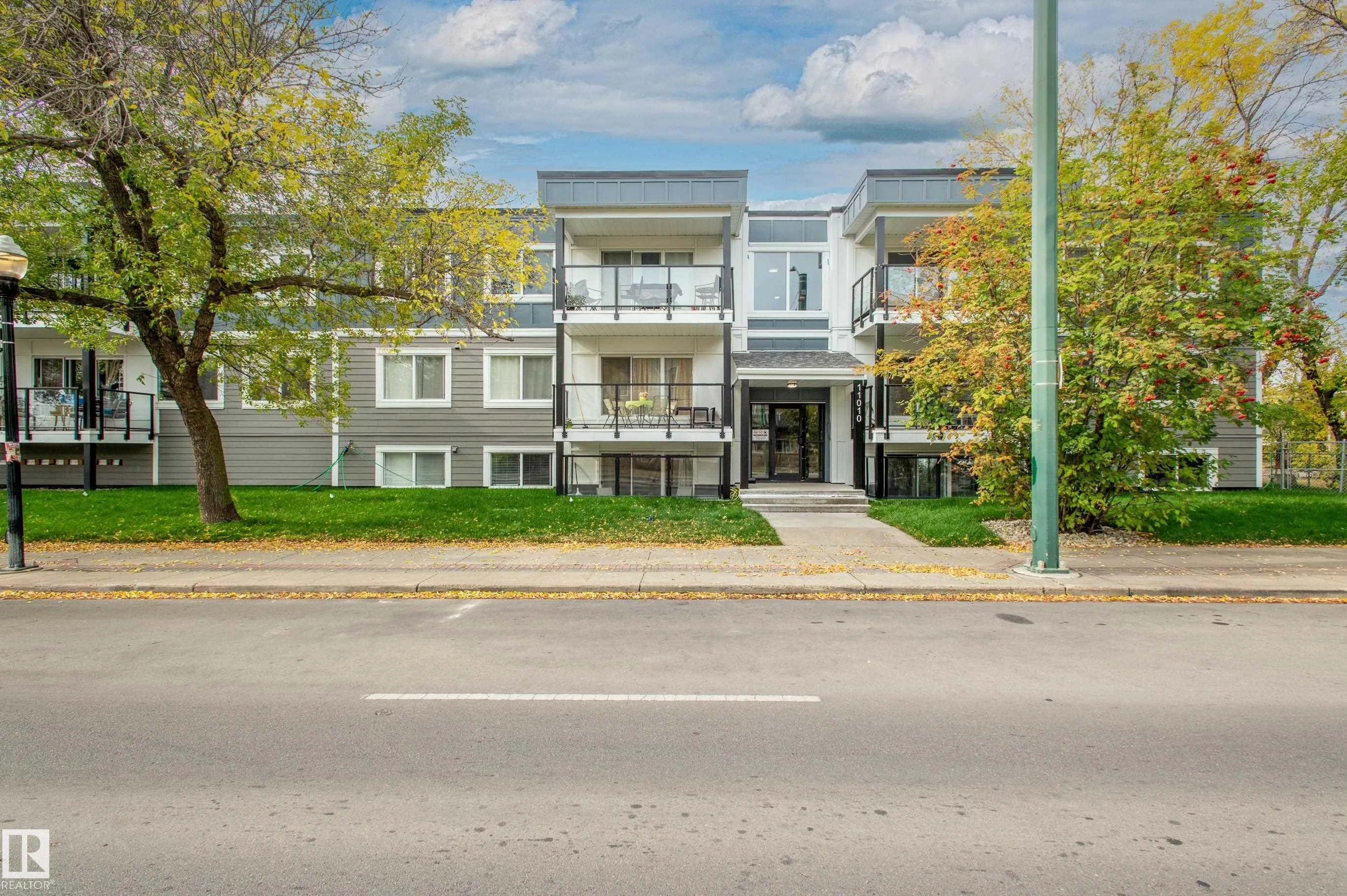 11010 124 Street