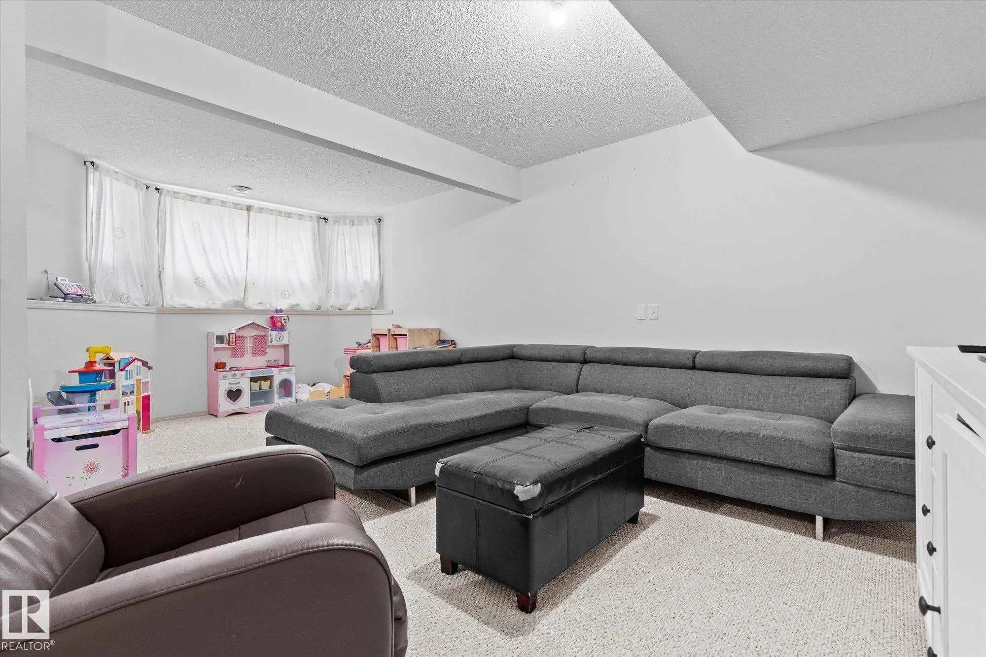 178 LAKELAND Drive