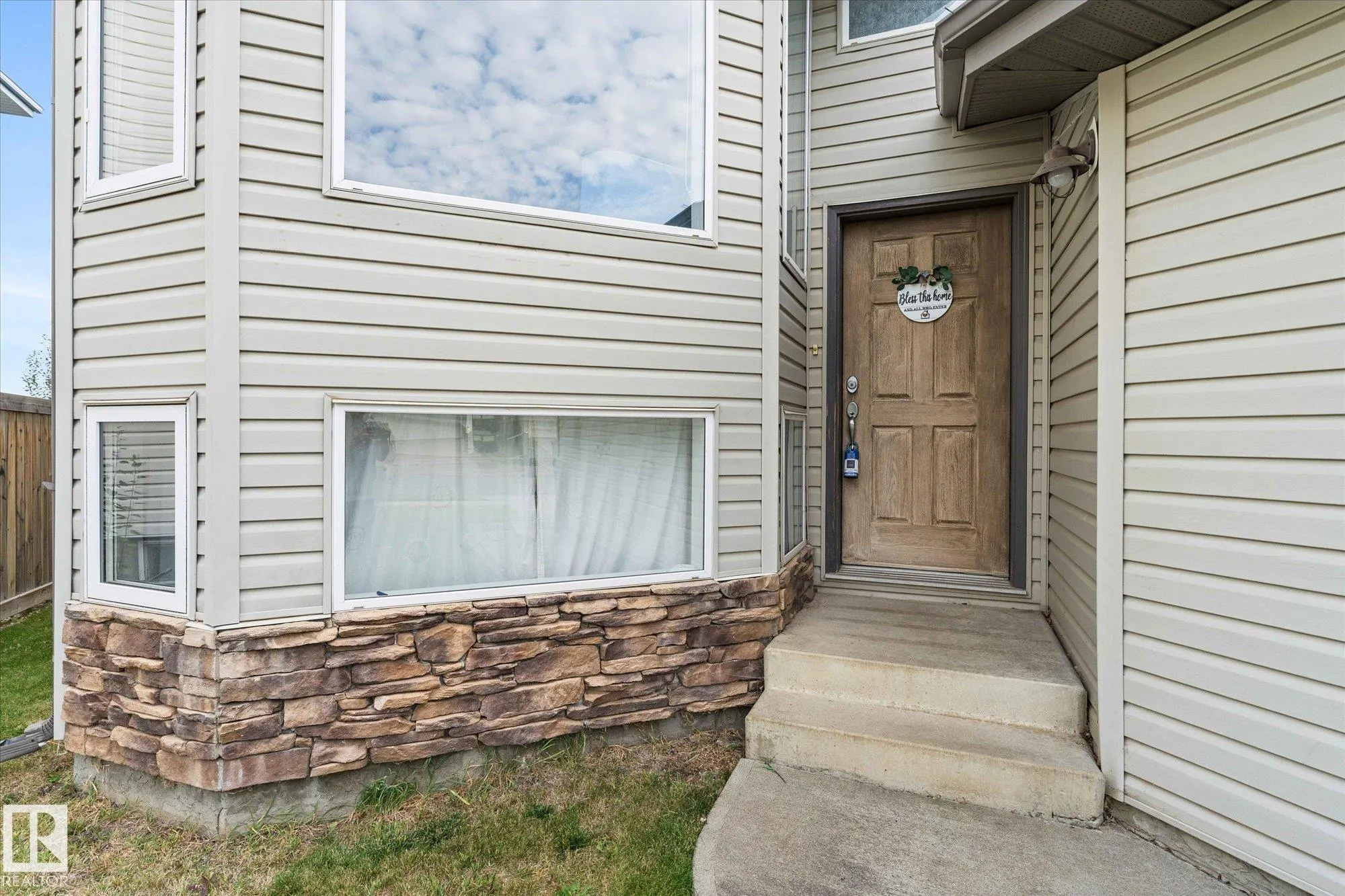 178 LAKELAND Drive