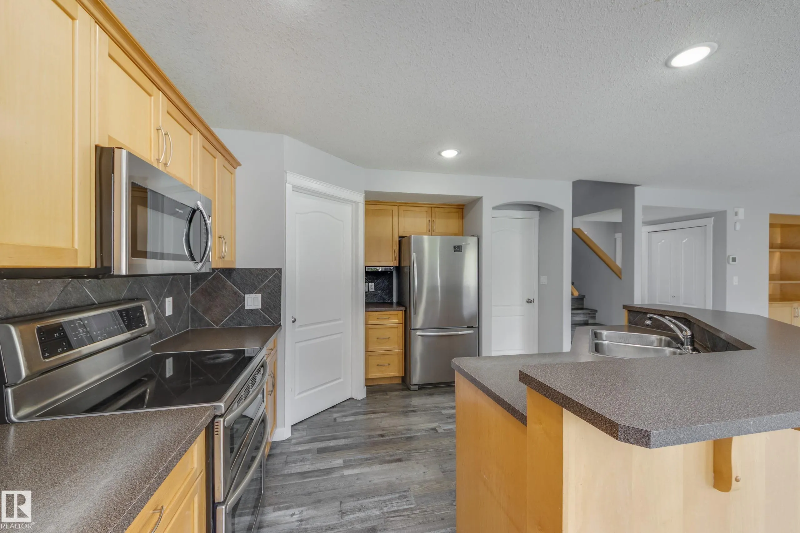 129 RIDGEBROOK Road