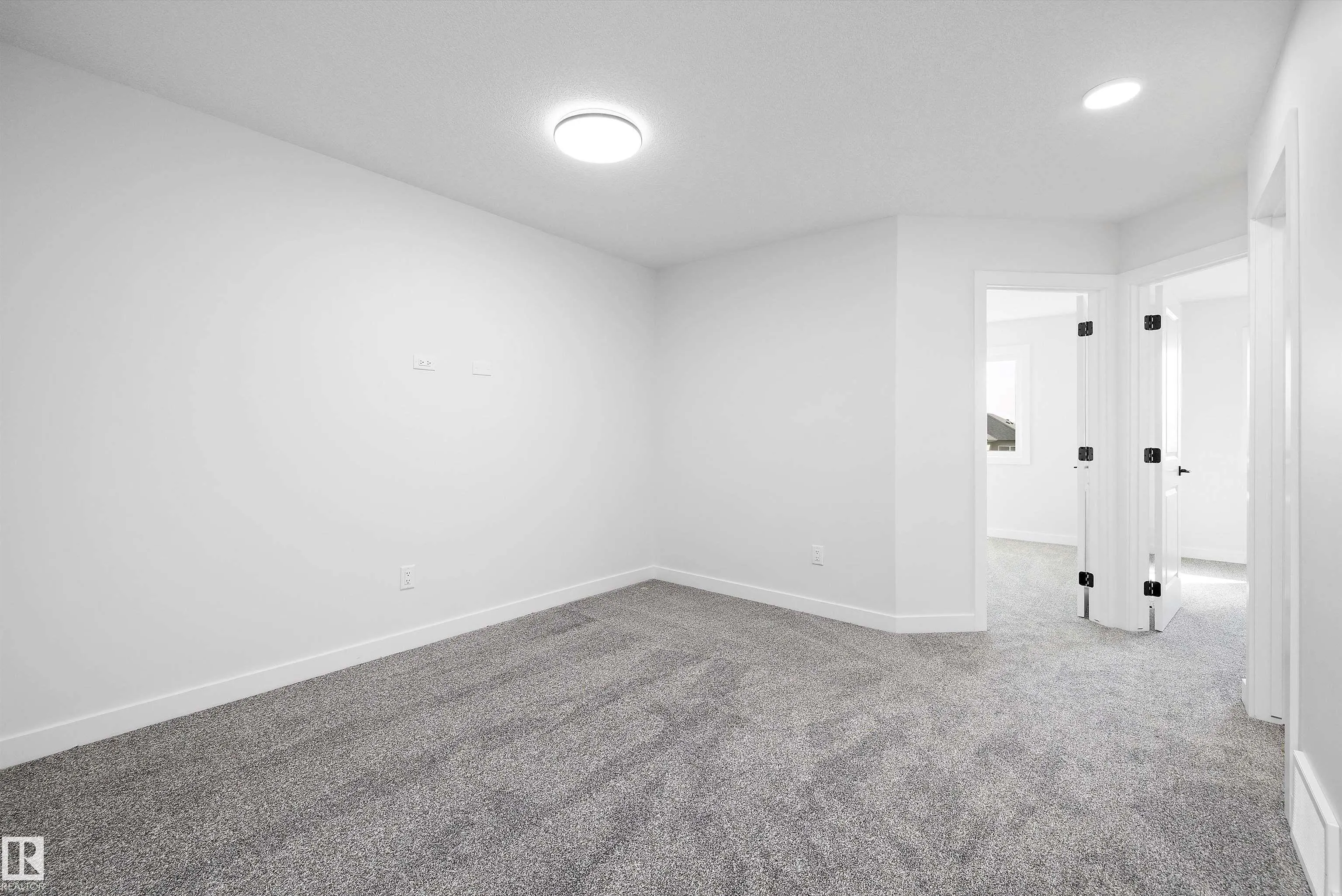 2107 CROSSBILL Lane