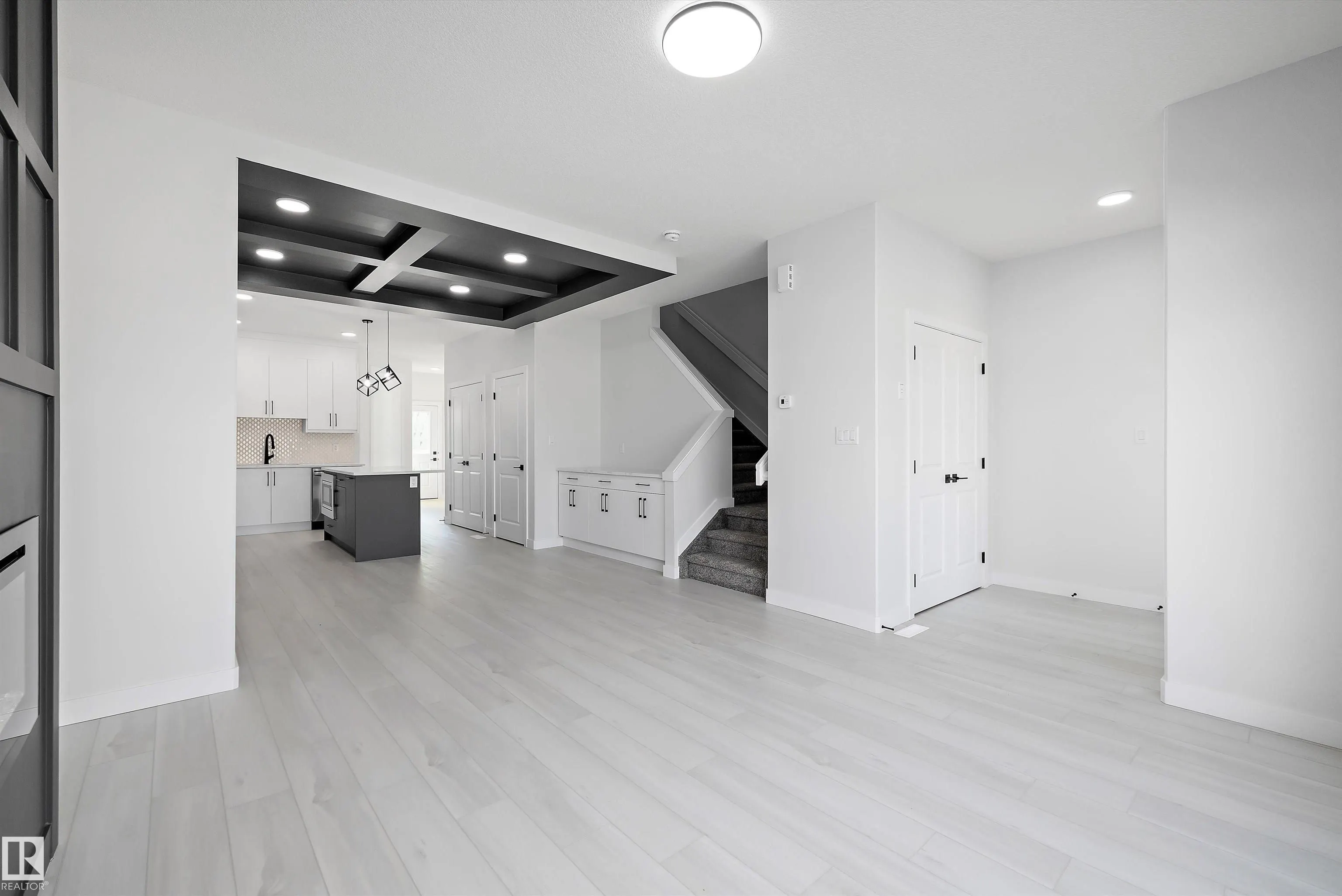 2107 CROSSBILL Lane