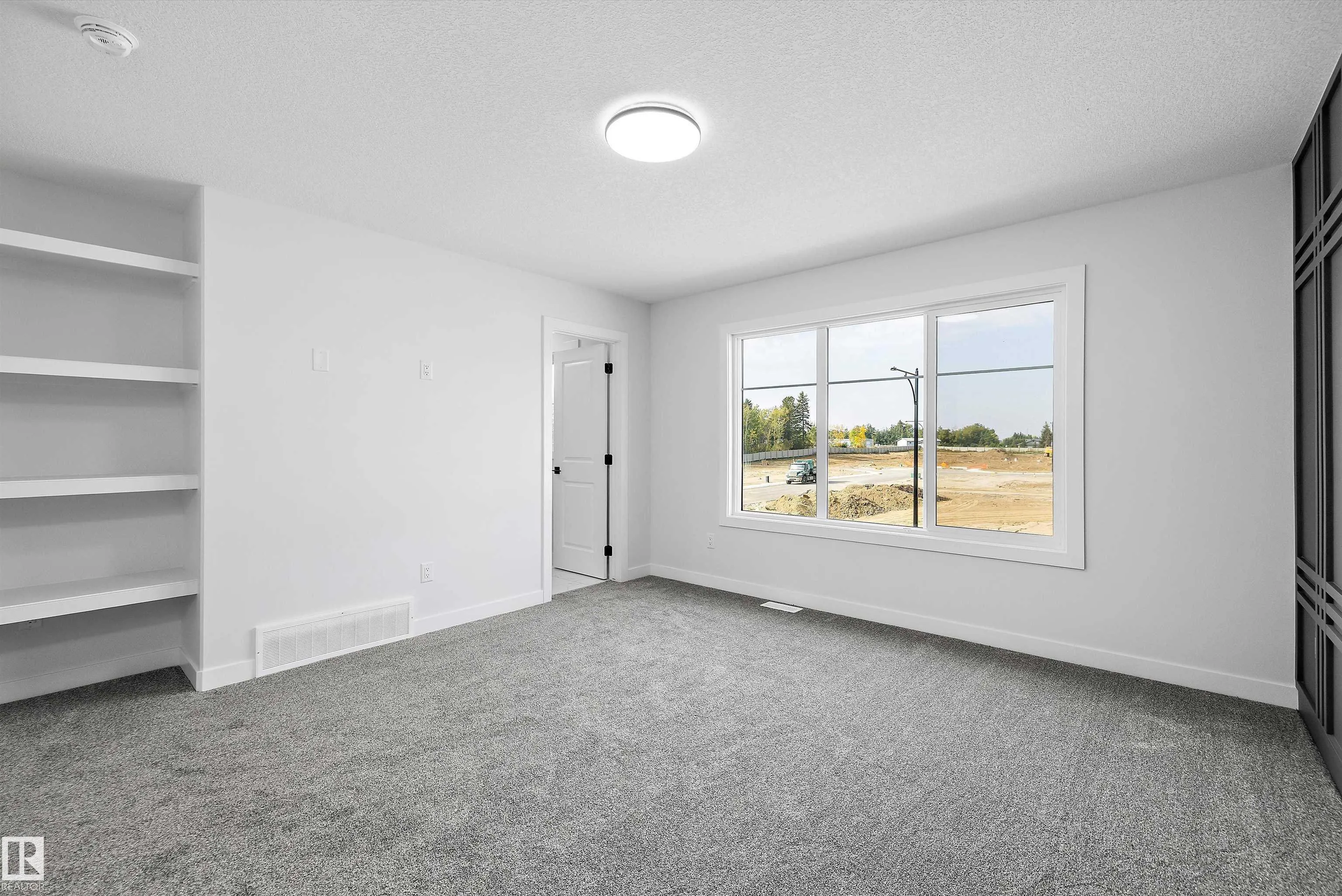 2107 CROSSBILL Lane