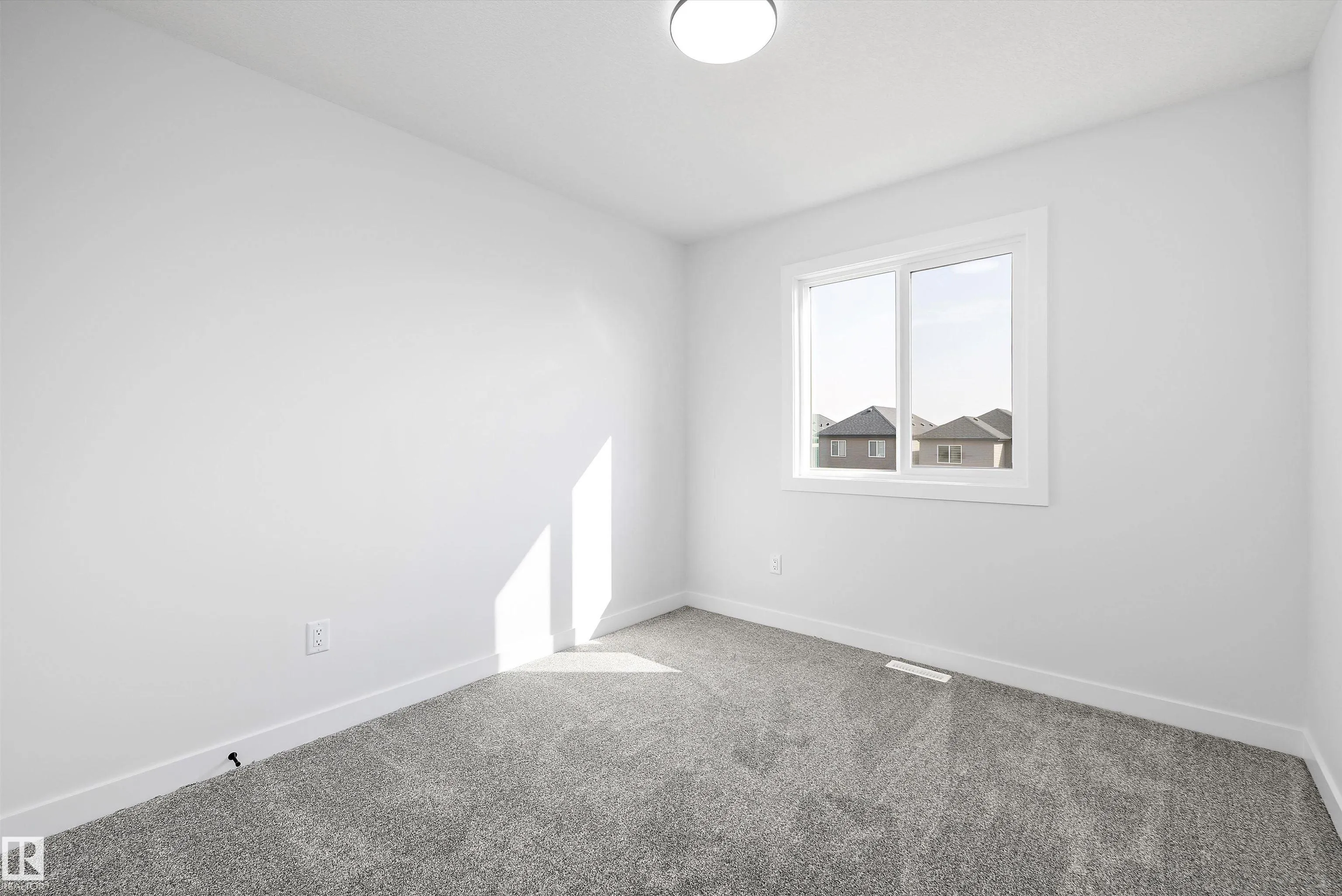 2107 CROSSBILL Lane