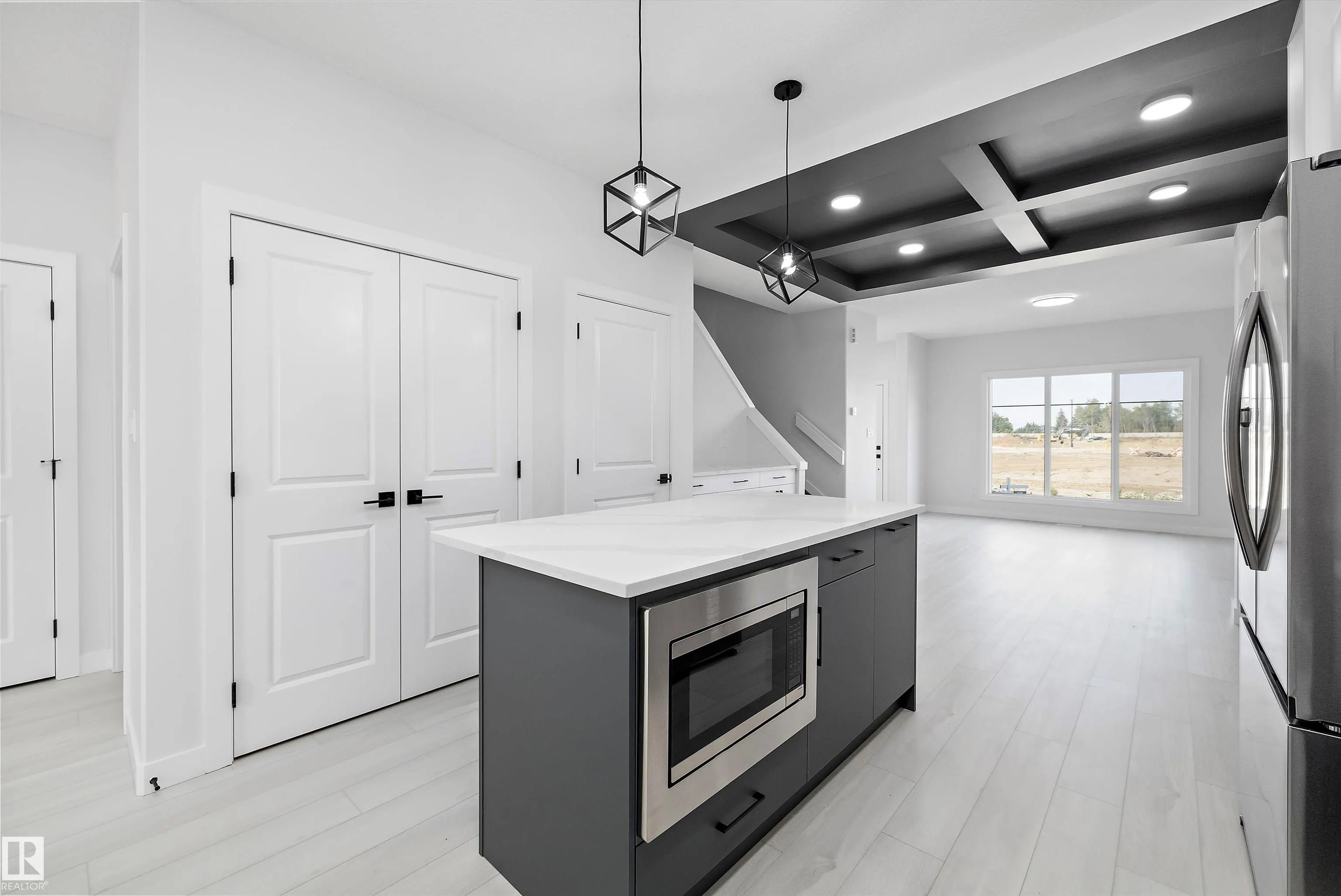 2107 CROSSBILL Lane