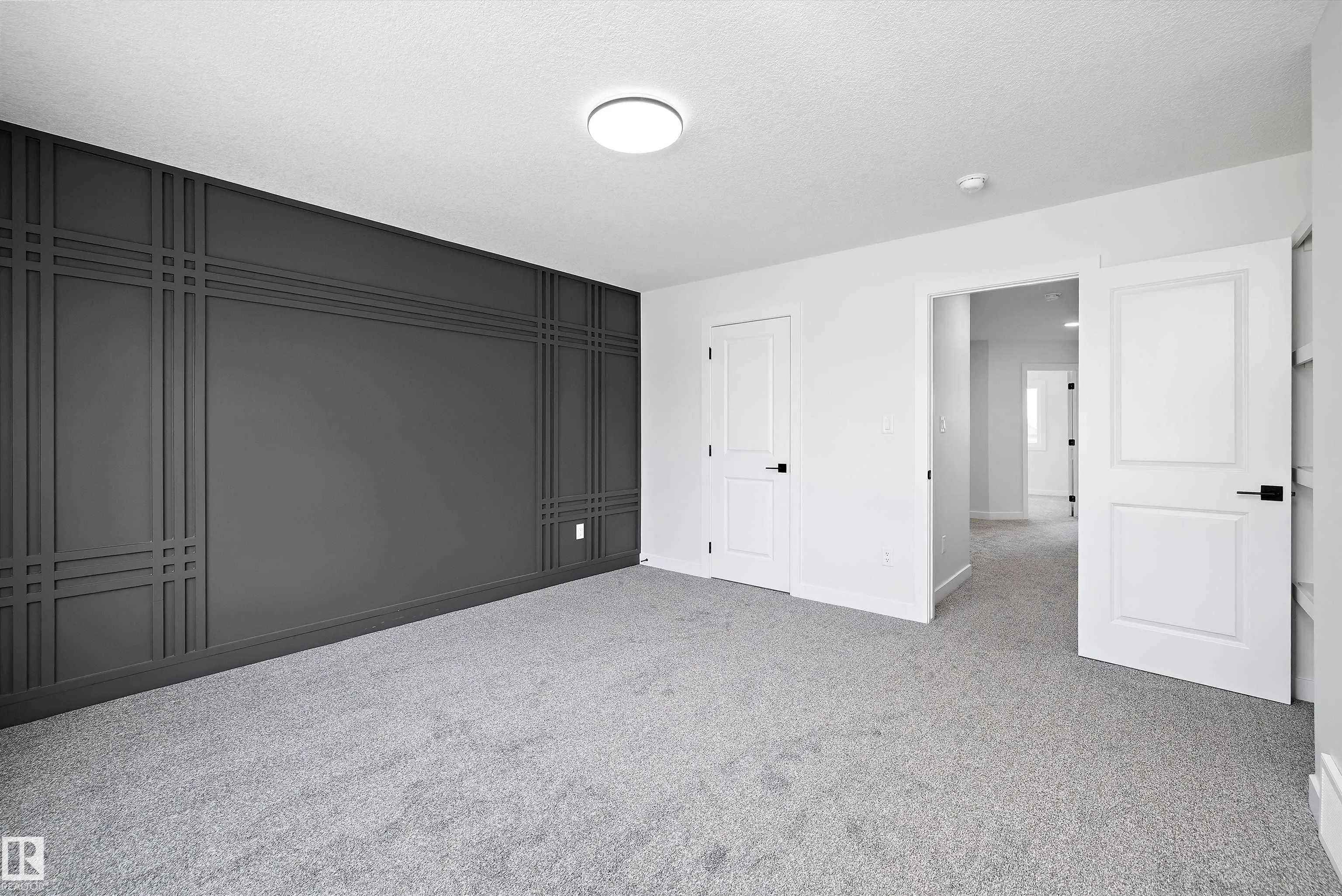 2107 CROSSBILL Lane