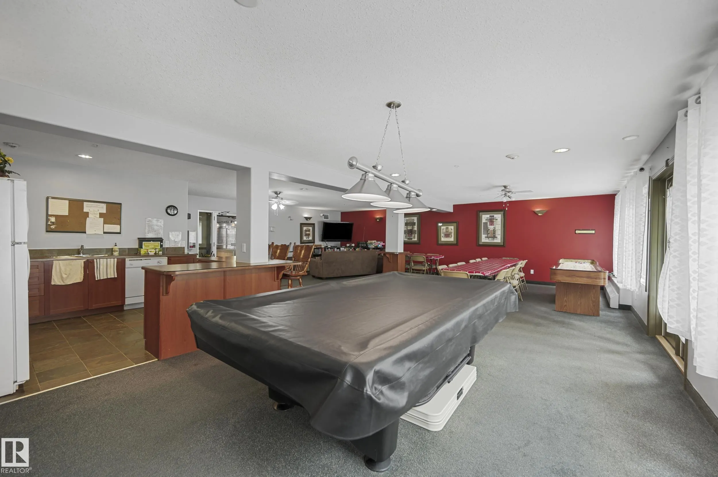 592 HOOKE Road