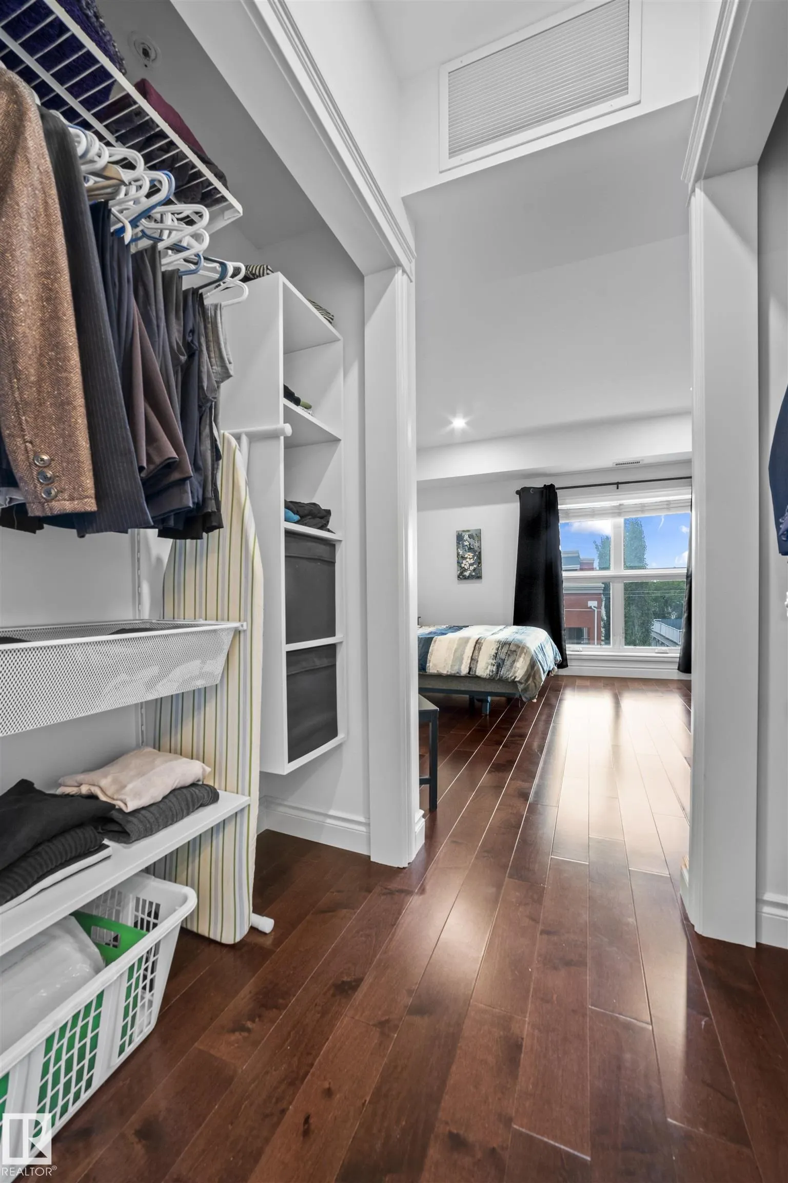 10232 115 St NW