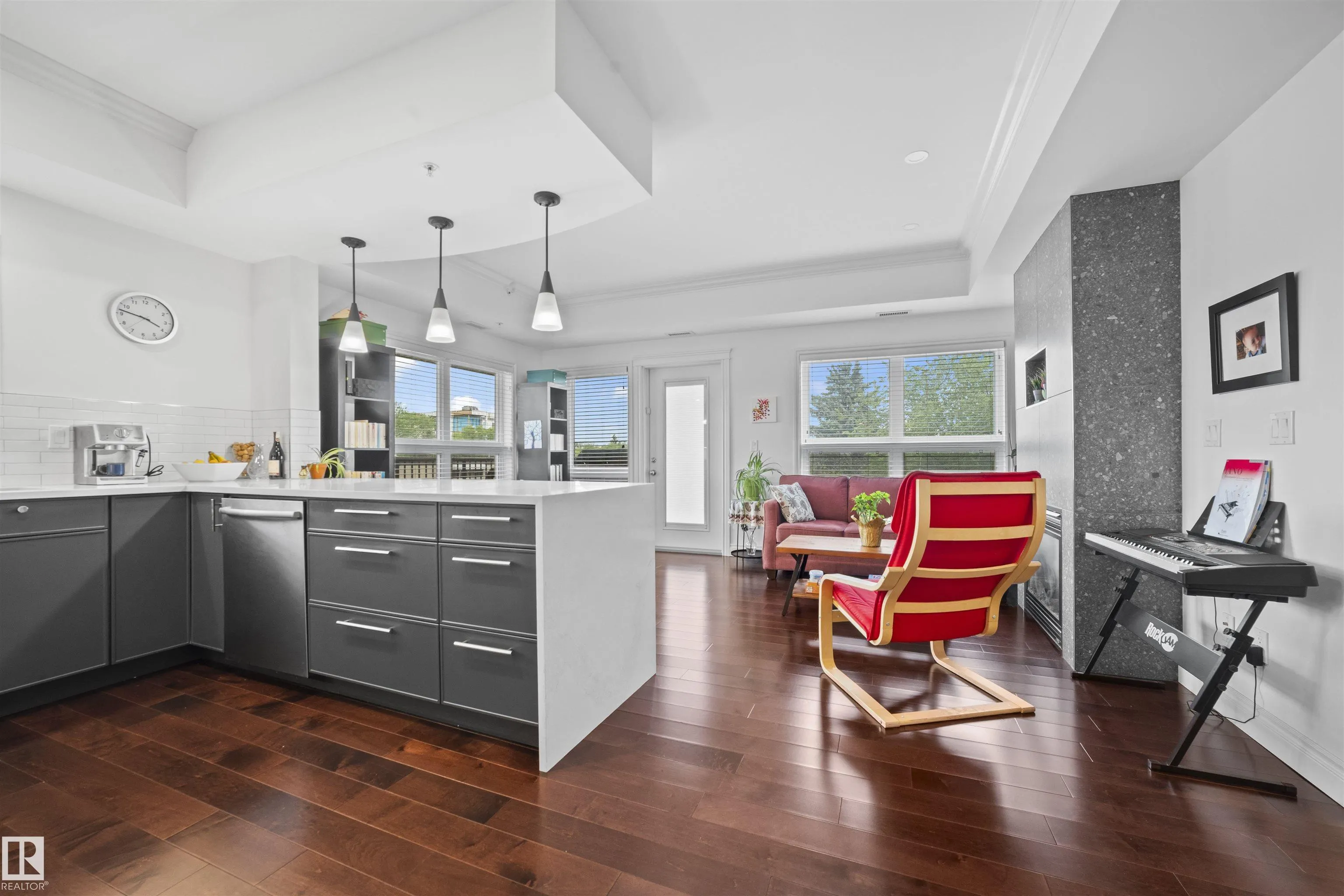 10232 115 St NW