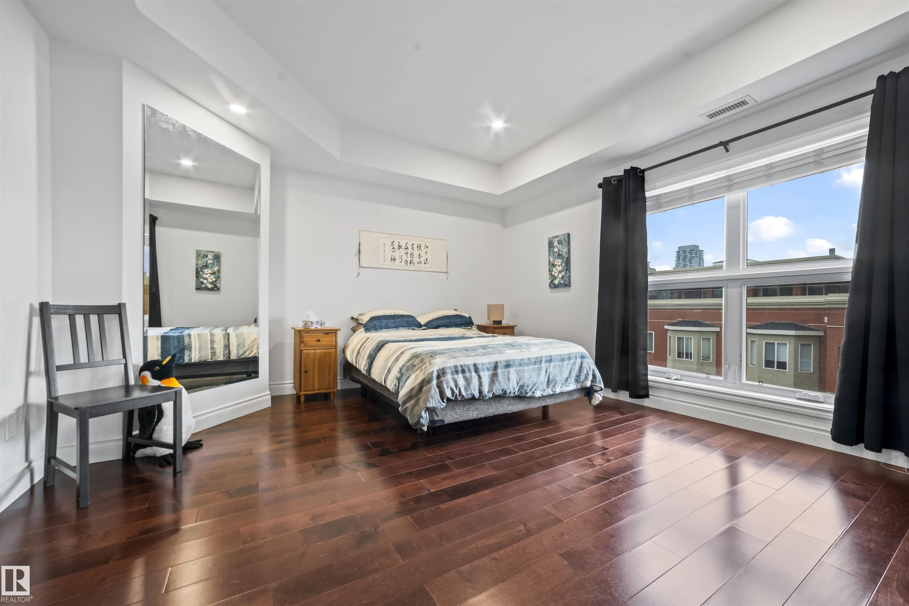 10232 115 St NW