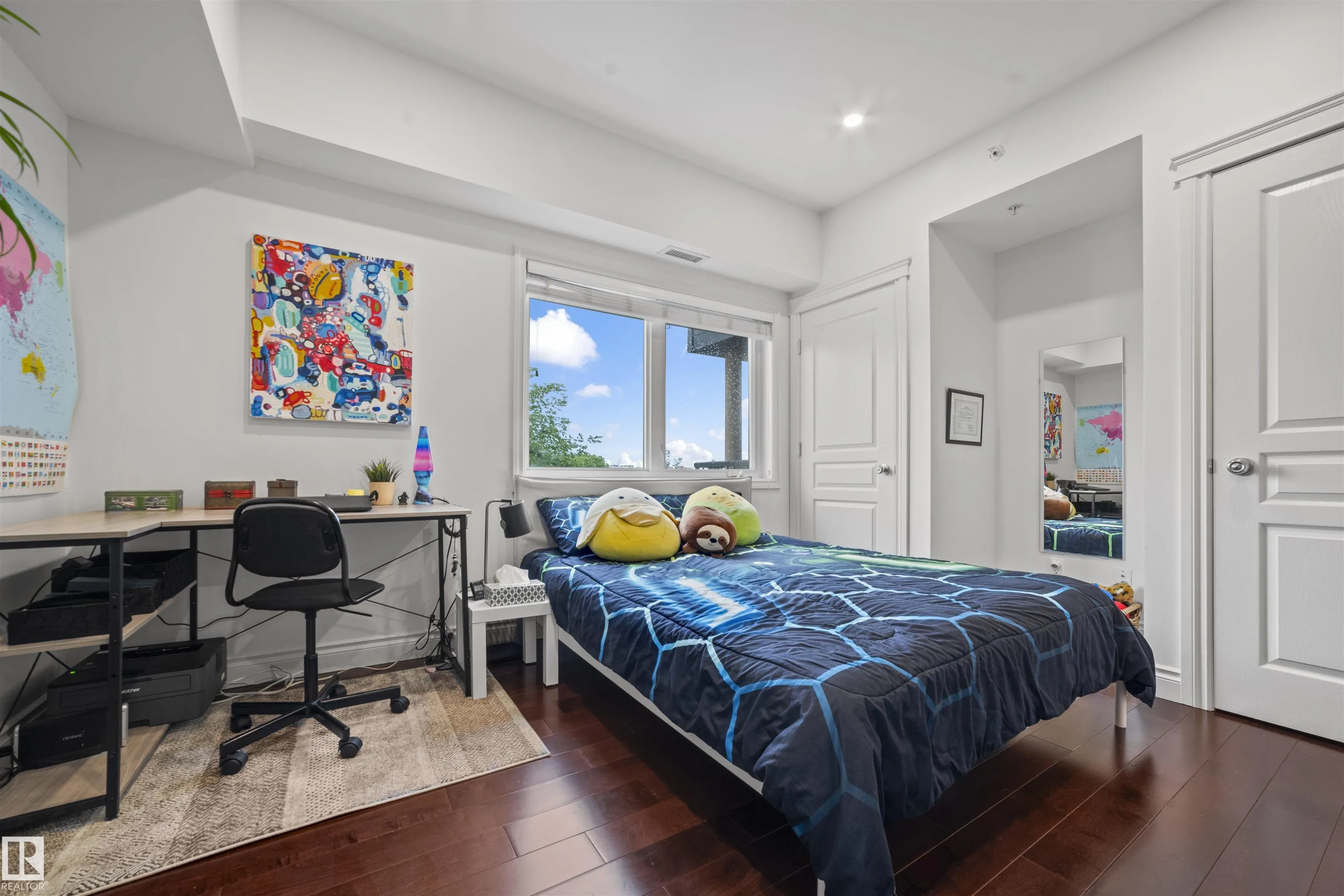 10232 115 St NW