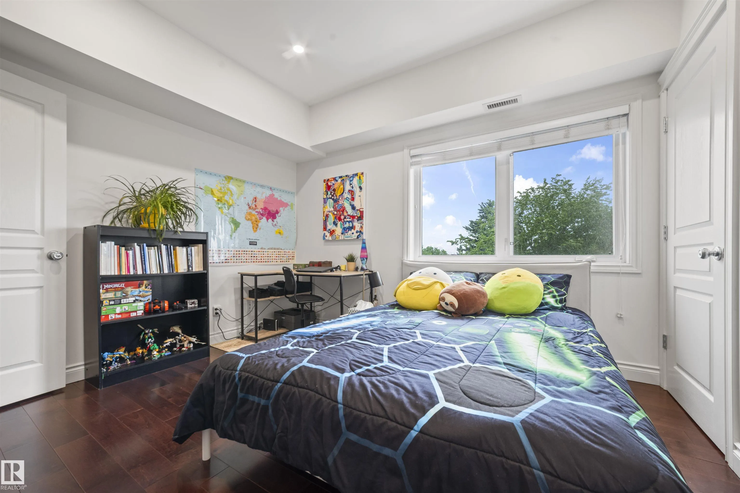 10232 115 St NW