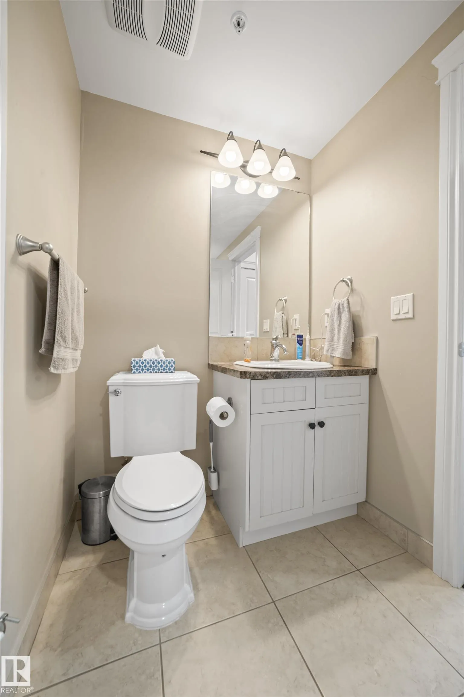 10232 115 St NW