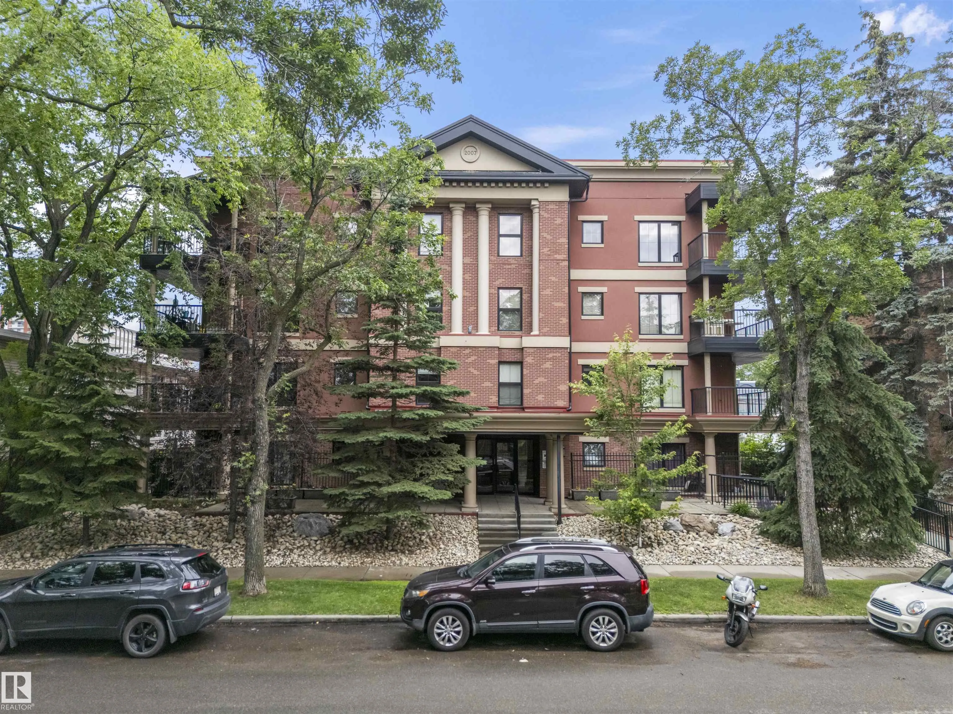 10232 115 St NW