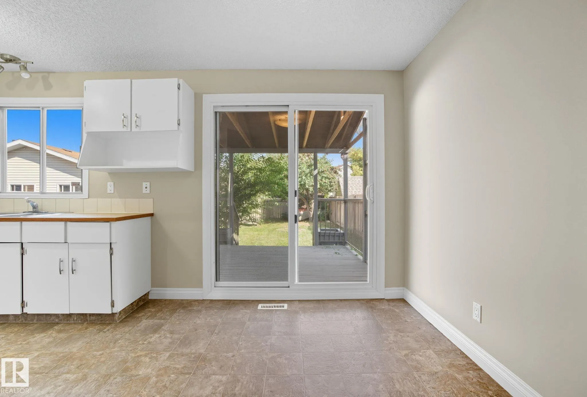 121 KIRKWOOD Way