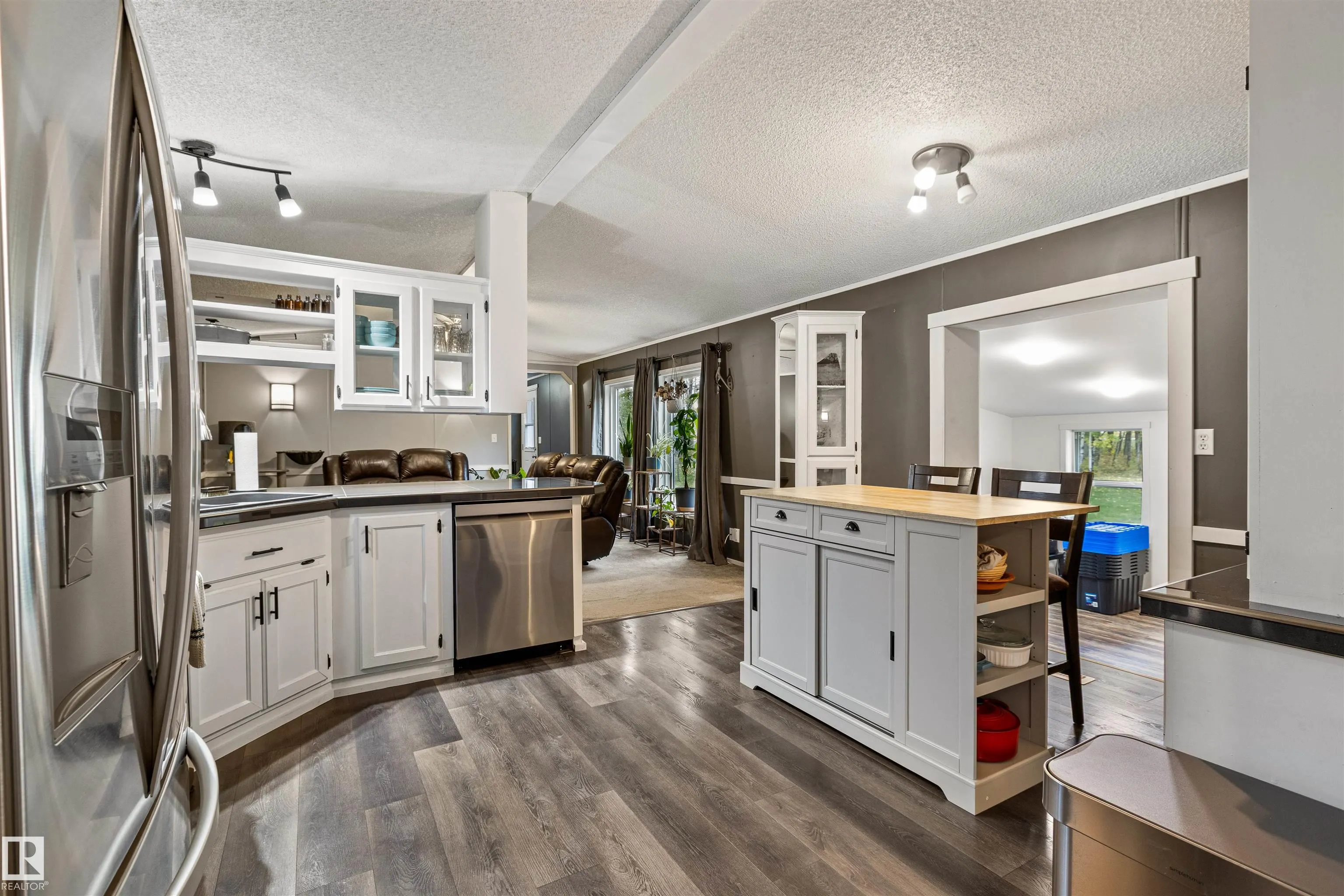 8102 TWP ROAD 494