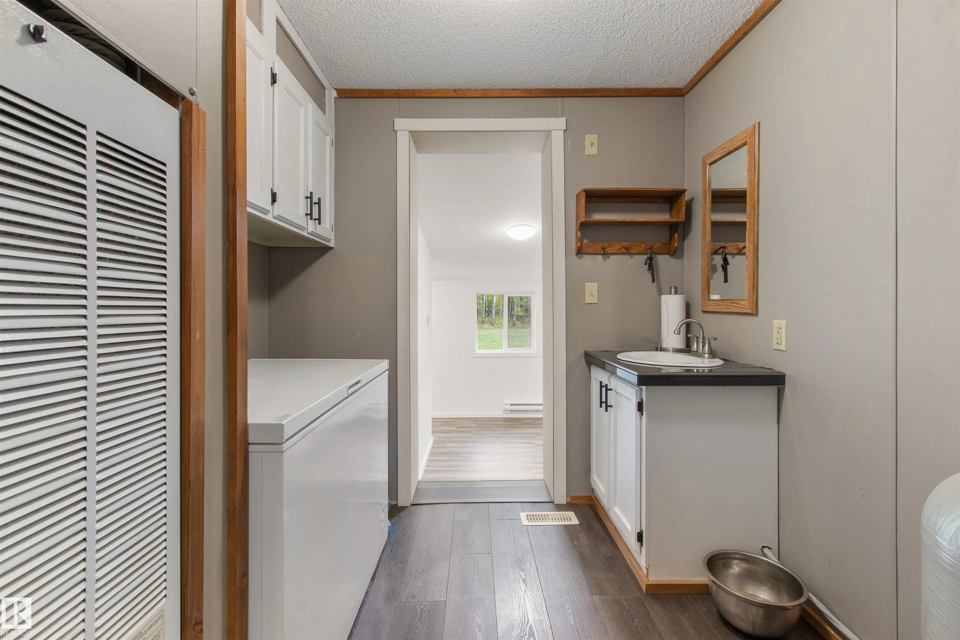 8102 TWP ROAD 494