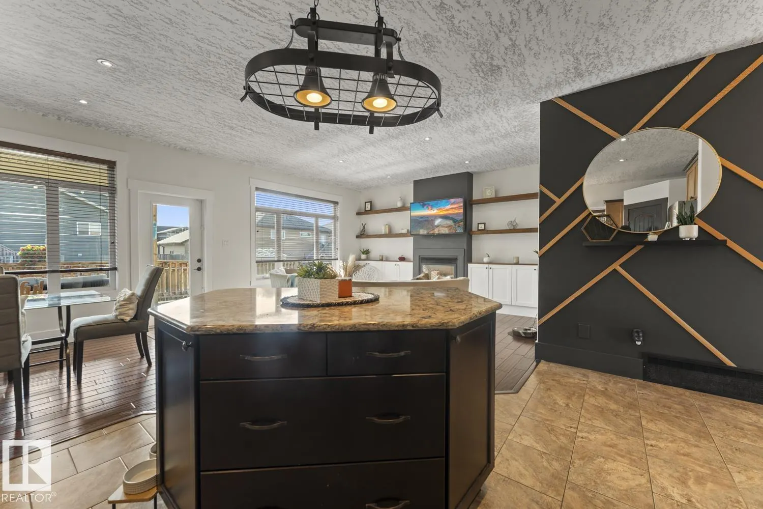 10 Aspen Court